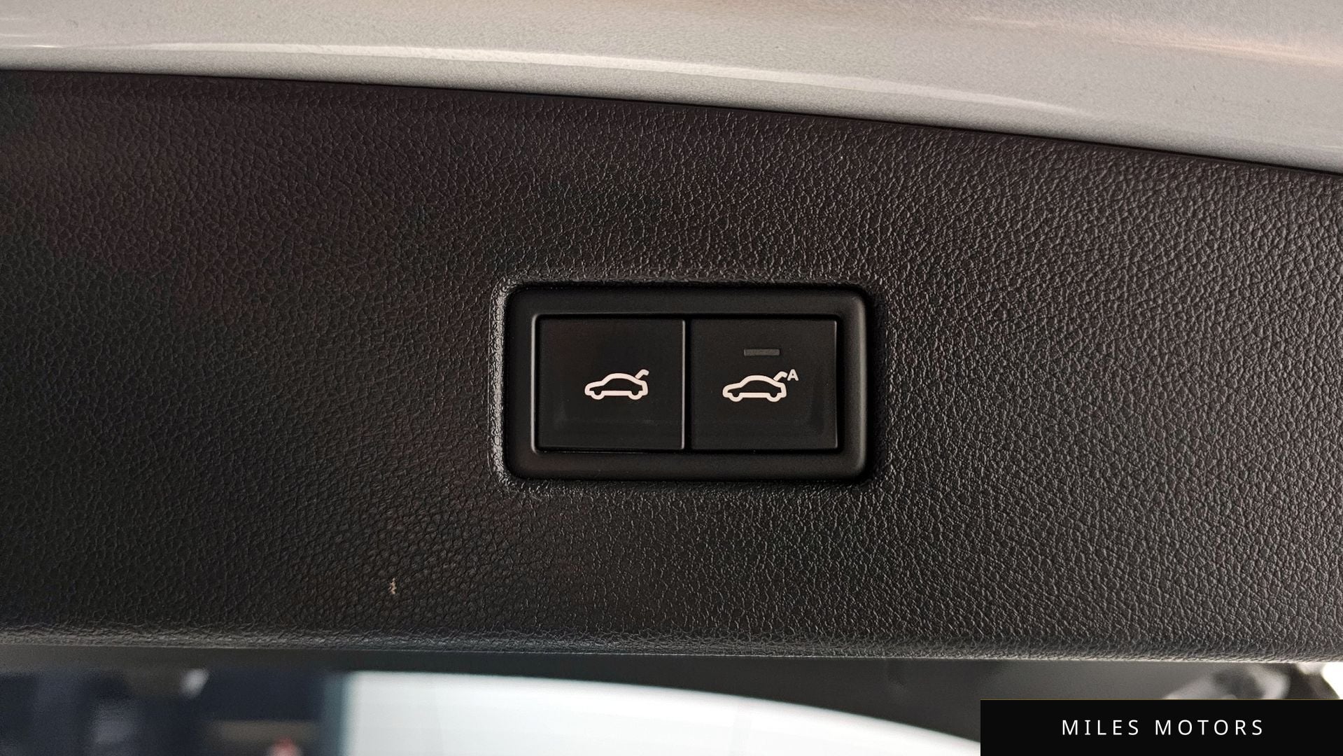 Volkswagen 티구안 2018 — миниатюра 18