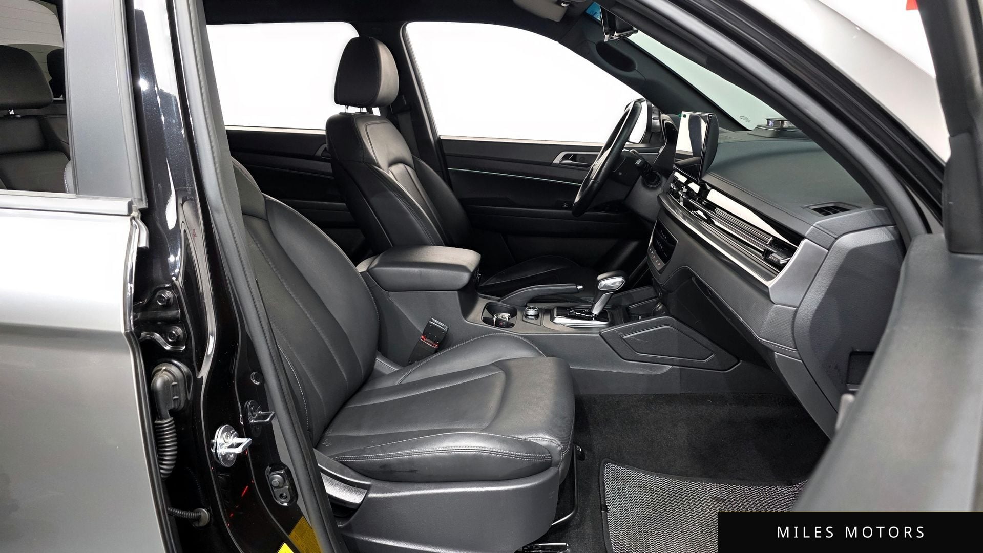 KG Mobility Rexton 2024 — миниатюра 11