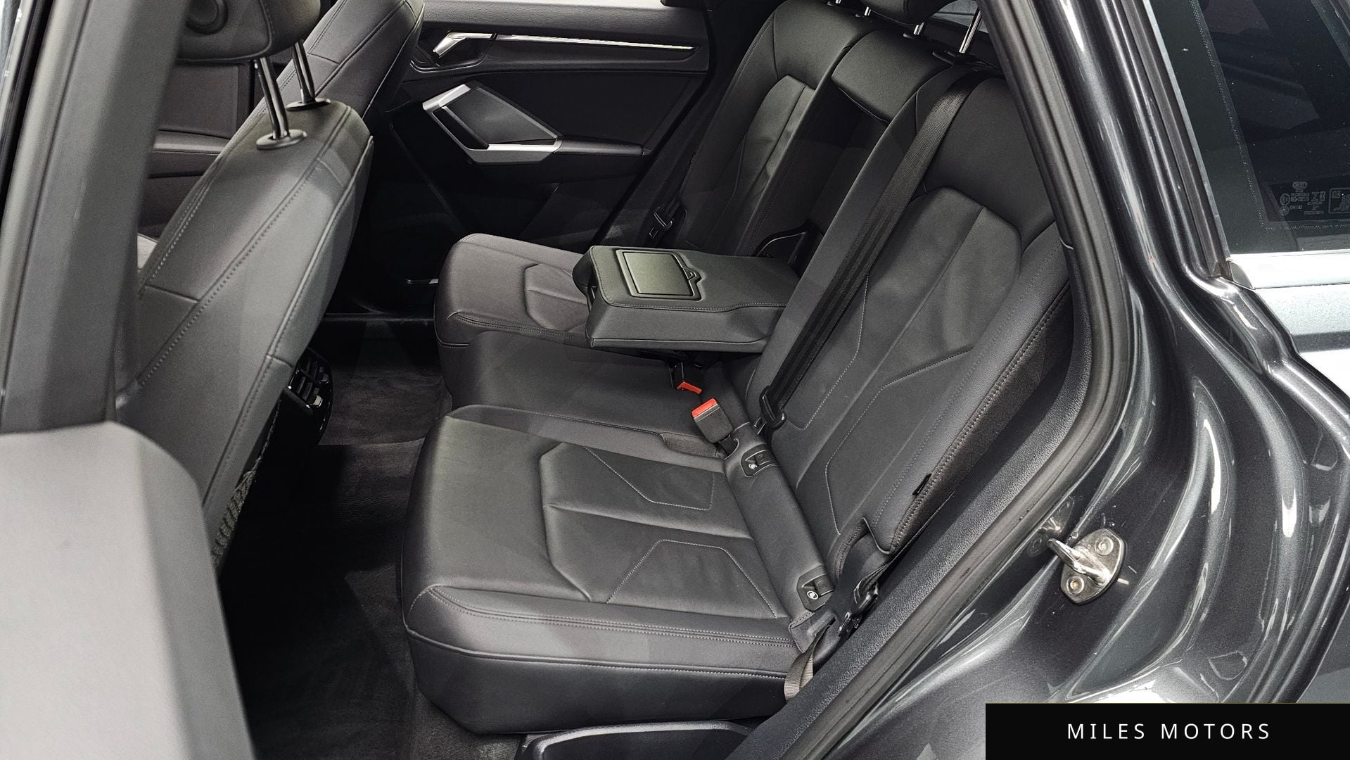 Audi Q3 (F3) 2022 — миниатюра 12