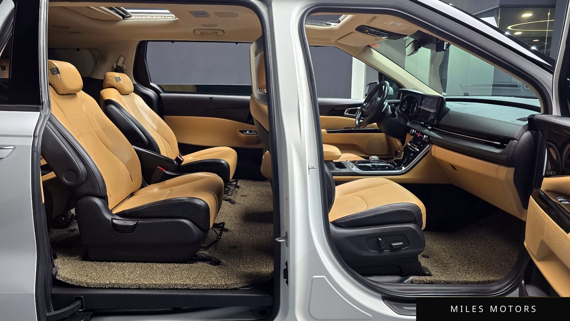 Kia Carnival 2021 — миниатюра 10