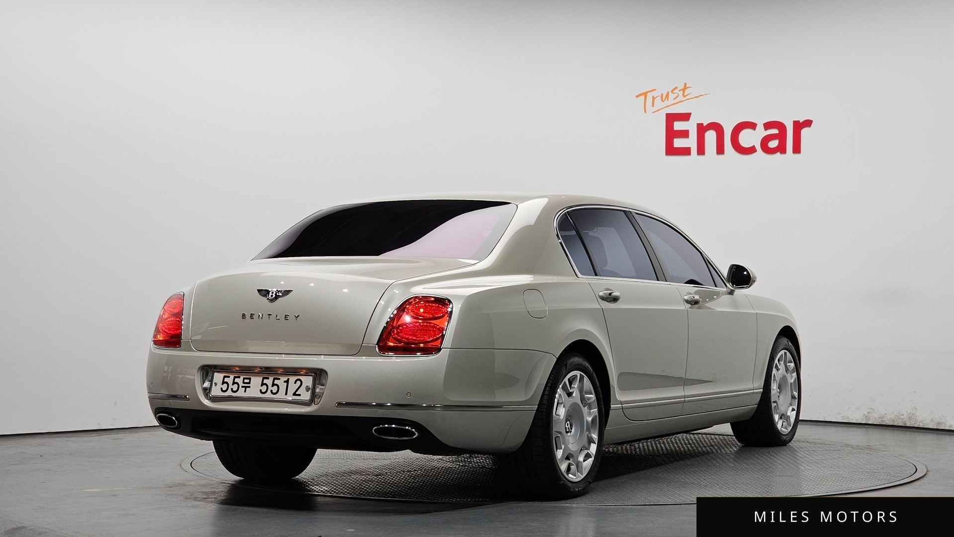 Bentley 플라잉스퍼 2012 — миниатюра 2