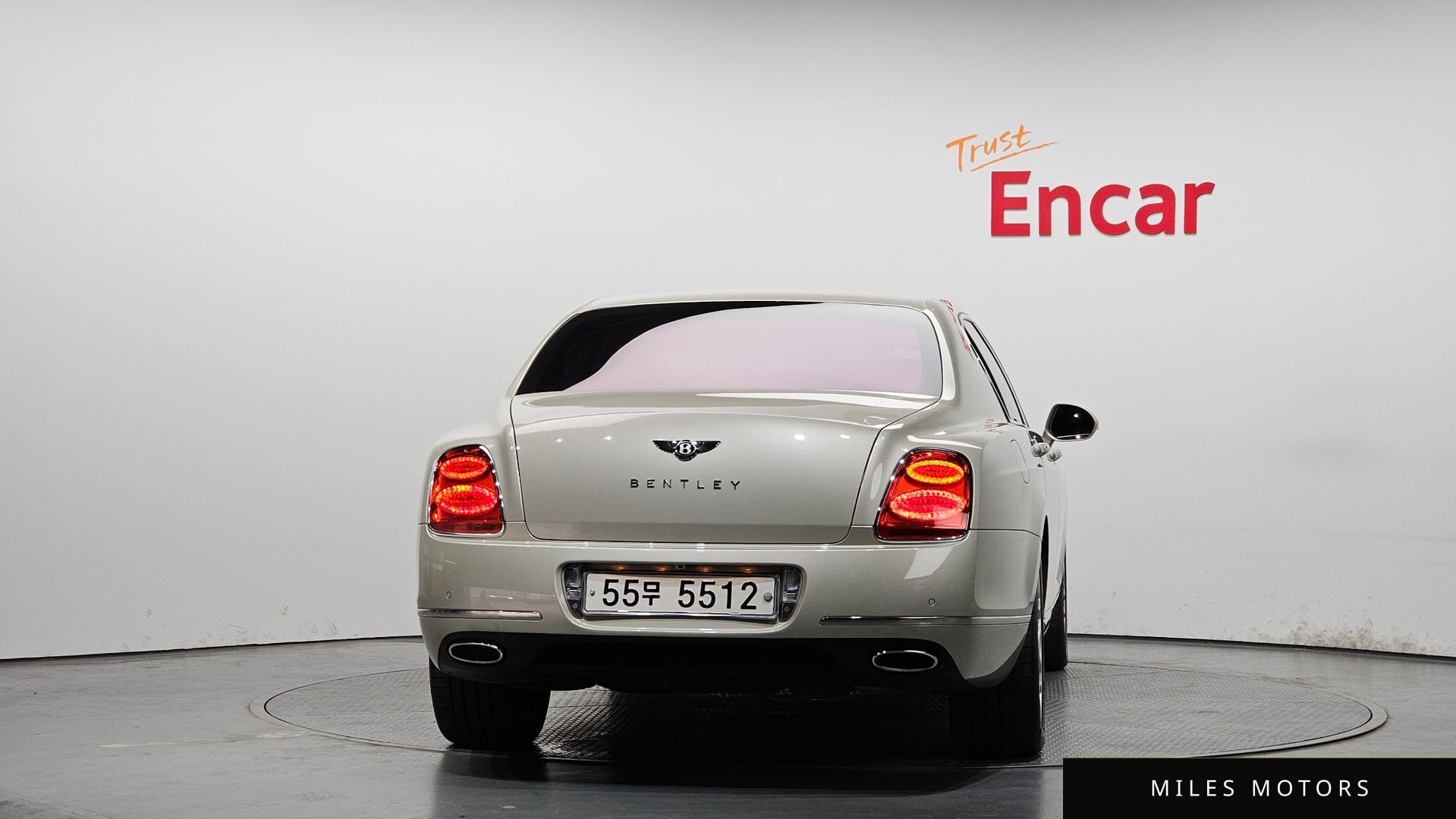 Bentley 플라잉스퍼 2012 — миниатюра 4