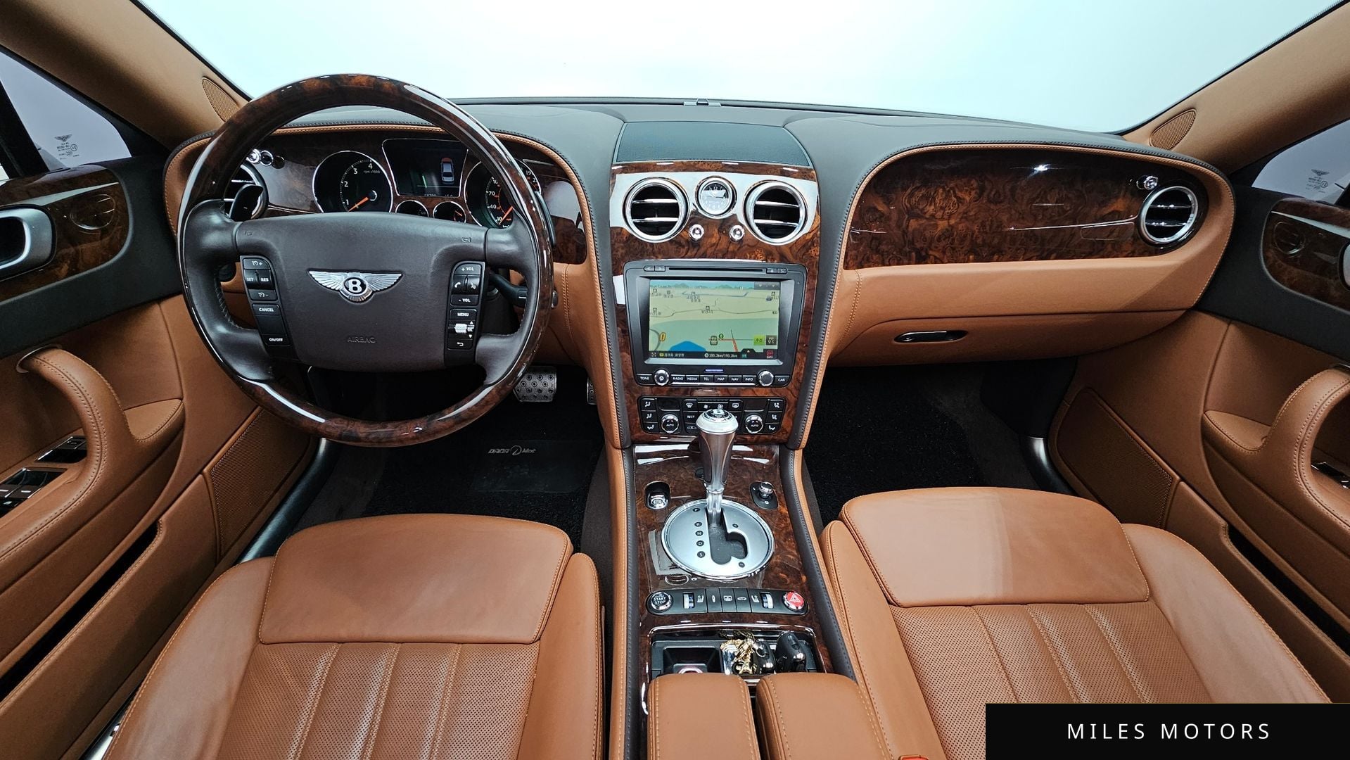 Bentley 플라잉스퍼 2012 — миниатюра 7