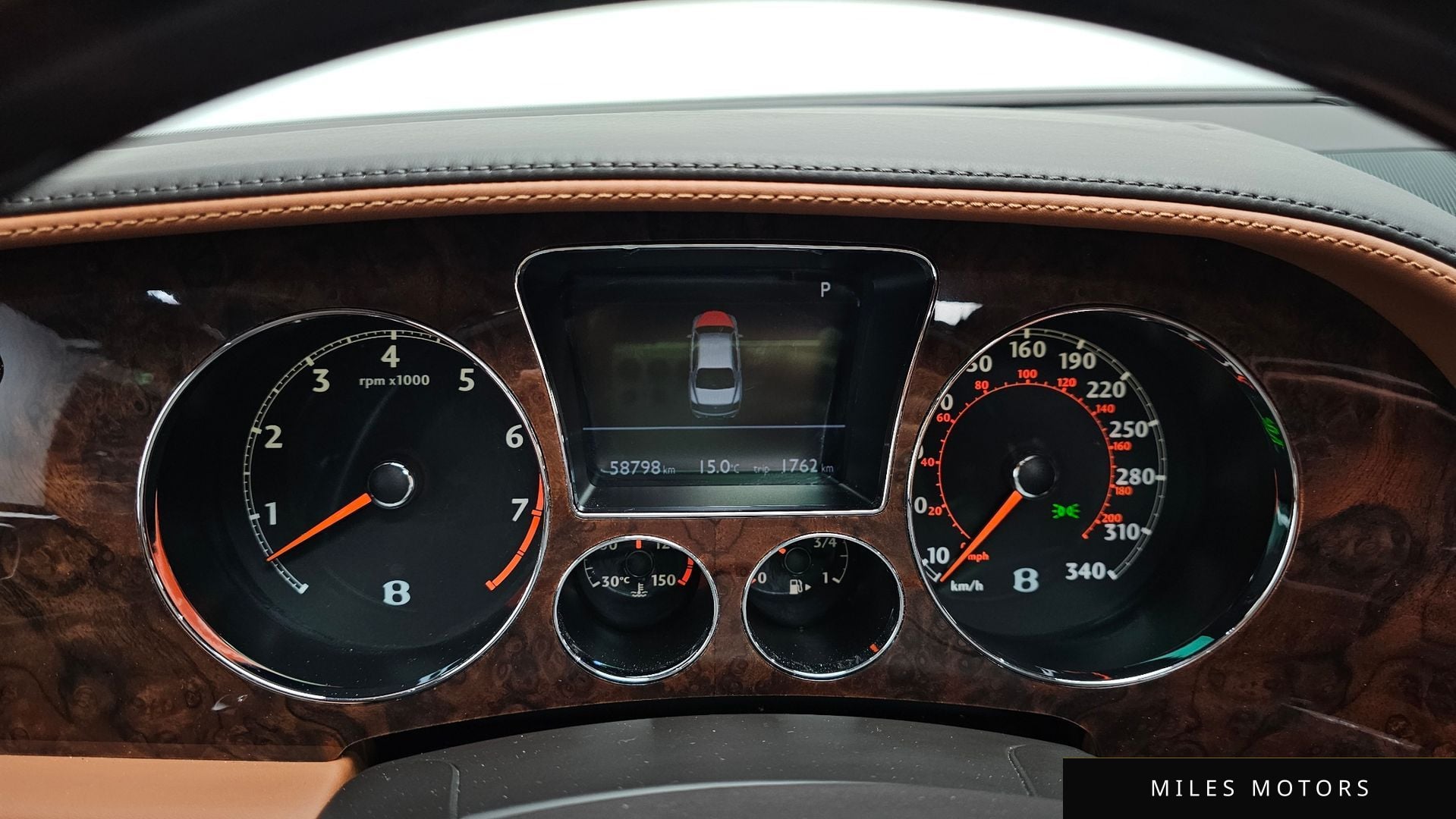 Bentley 플라잉스퍼 2012 — миниатюра 8