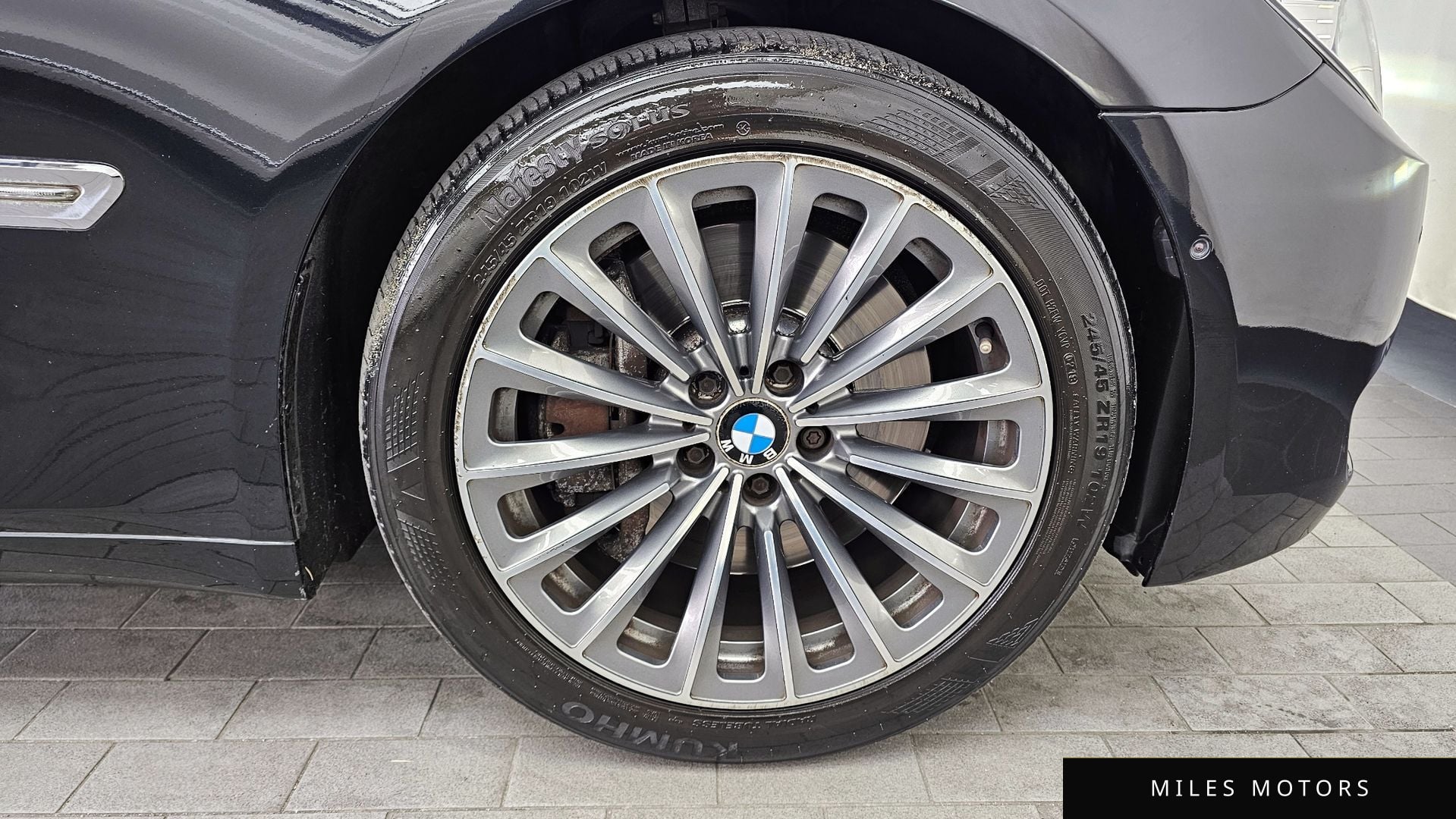 BMW 7시리즈 (F01) 2010 — миниатюра 5