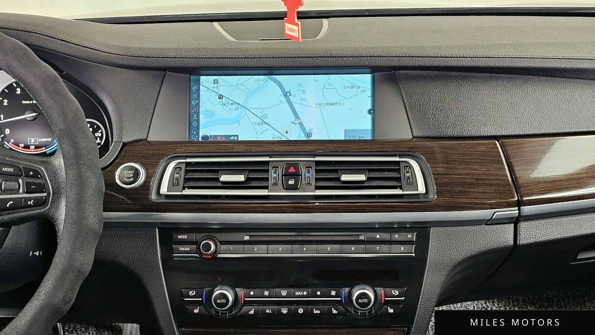 BMW 7시리즈 (F01) 2010 — миниатюра 14