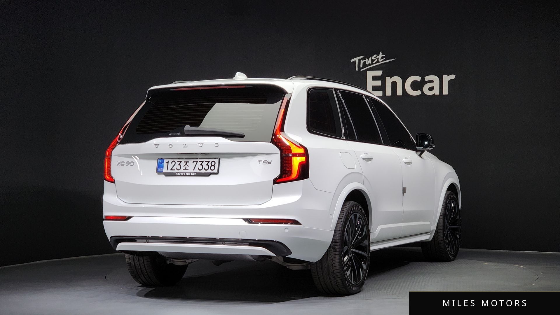 Volvo XC90 2026 — миниатюра 2