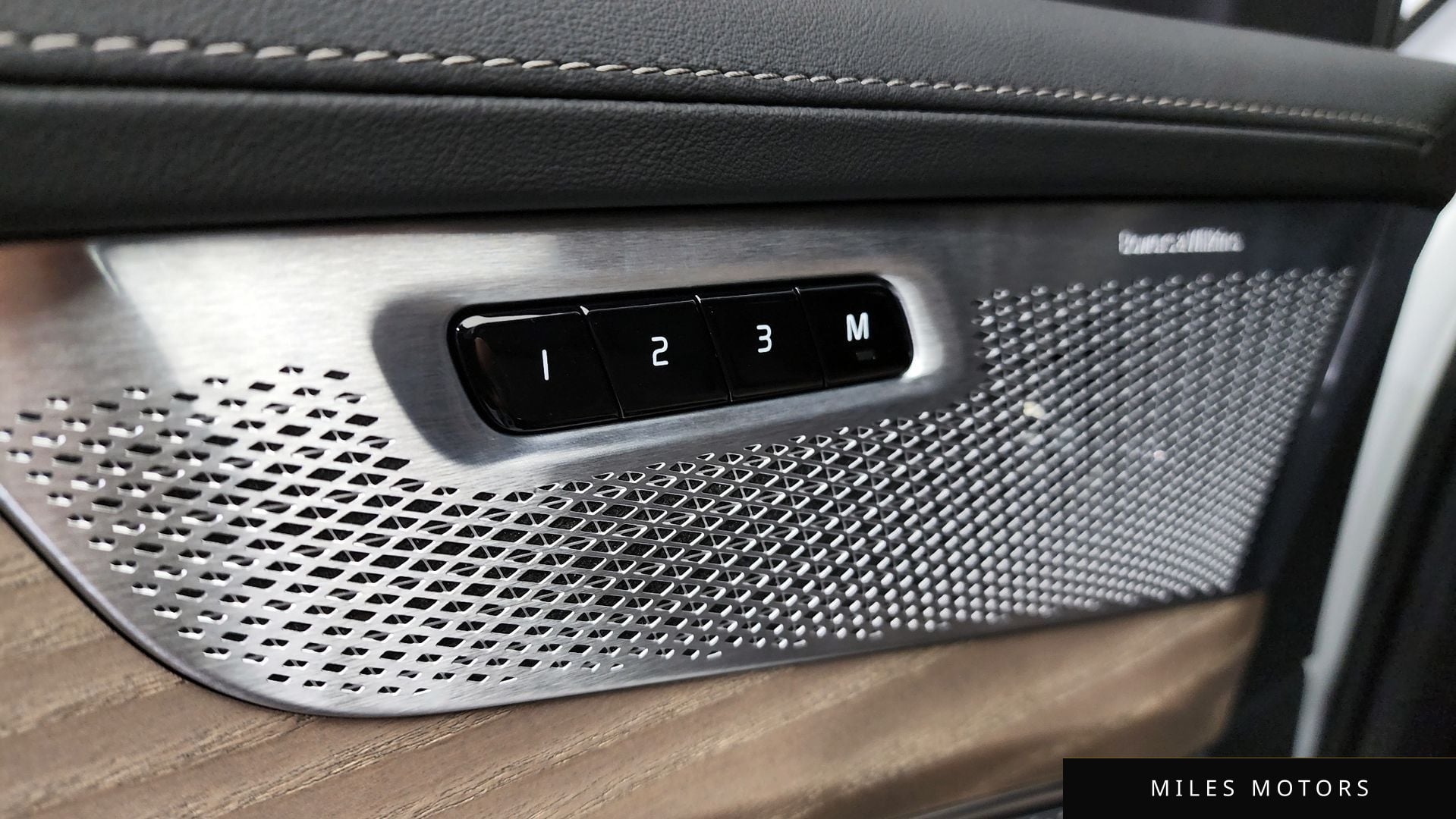 Volvo XC90 2026 — миниатюра 16