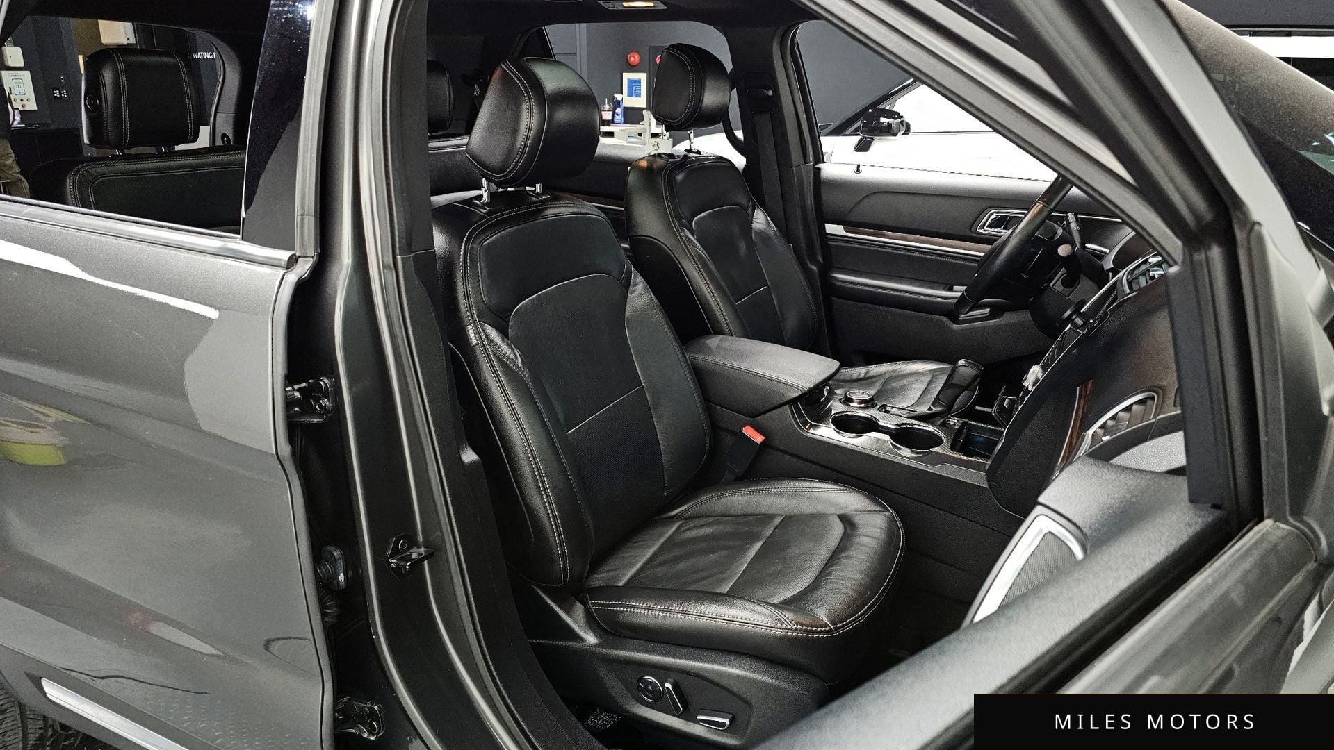 Ford Explorer 2017 — миниатюра 10