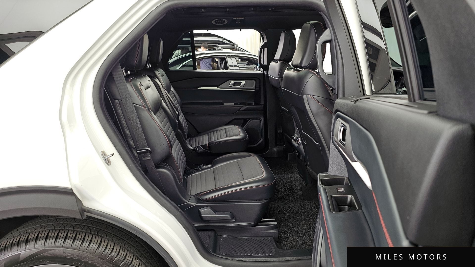 Ford Explorer 2025 — миниатюра 12