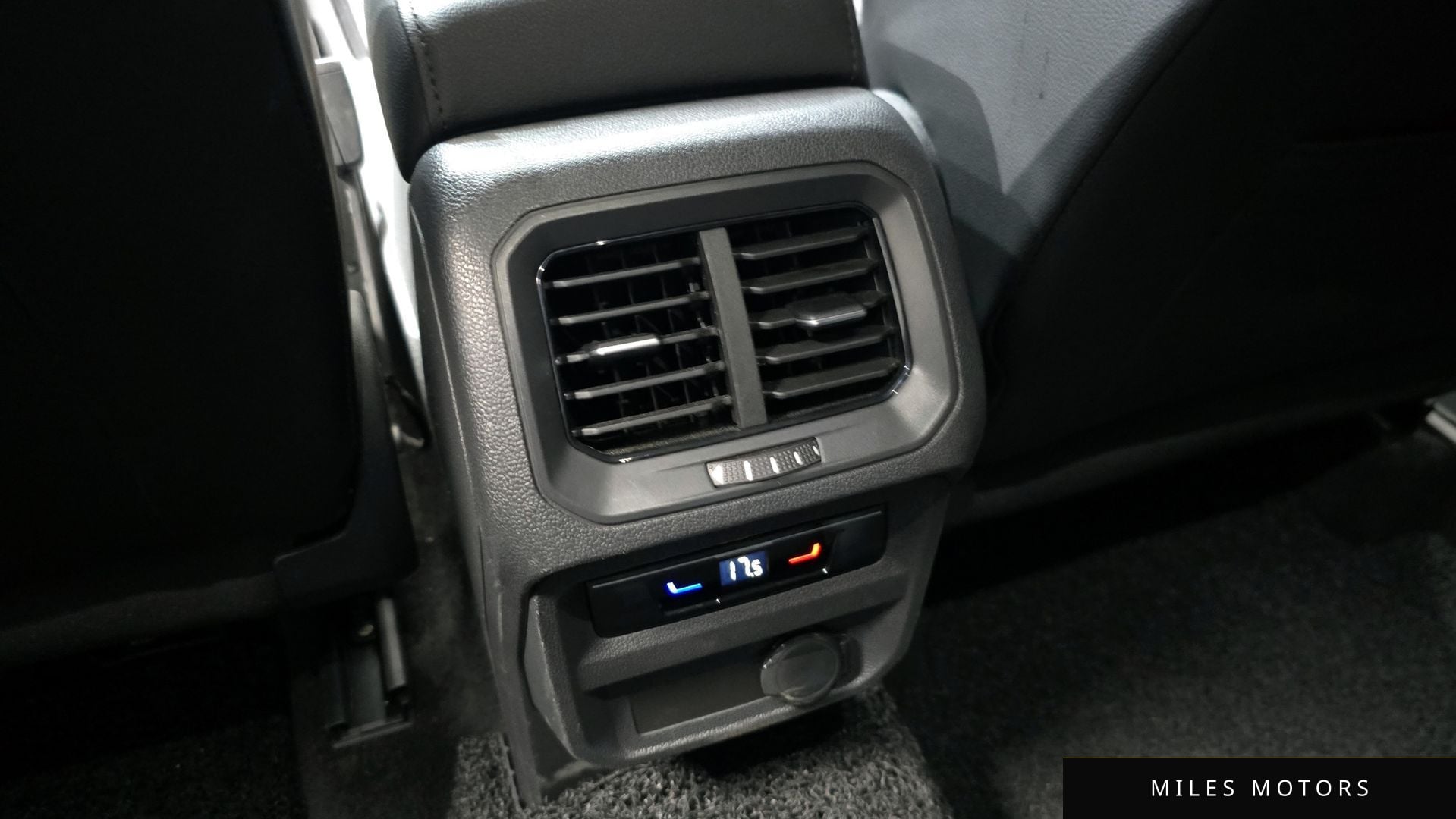 Volkswagen Tiguan 2022 — миниатюра 18