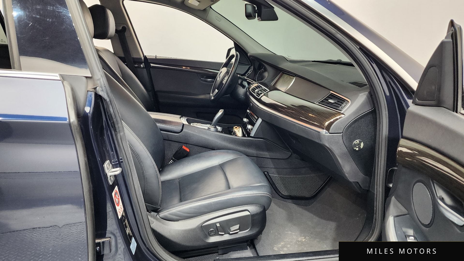 BMW 5 Series GT (F07) 2017 — миниатюра 11