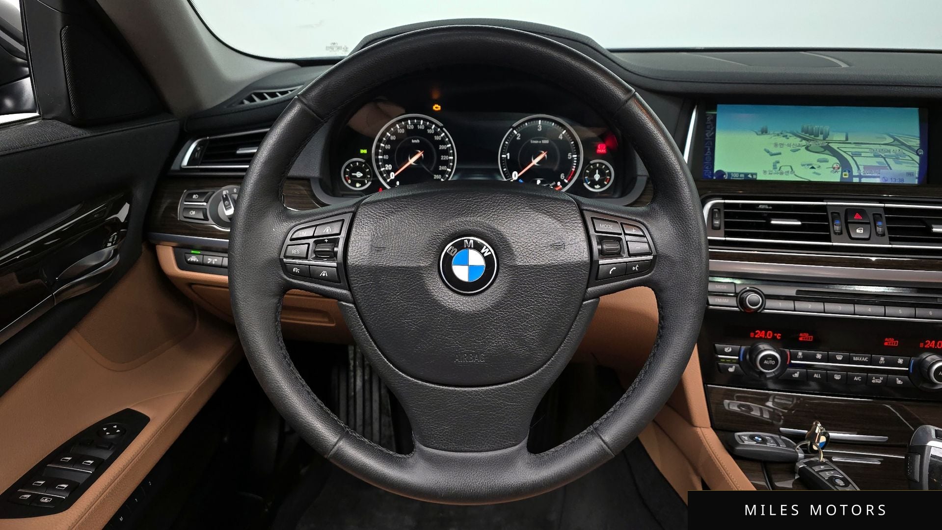 BMW 7 Series (F01) 2013 — миниатюра 13