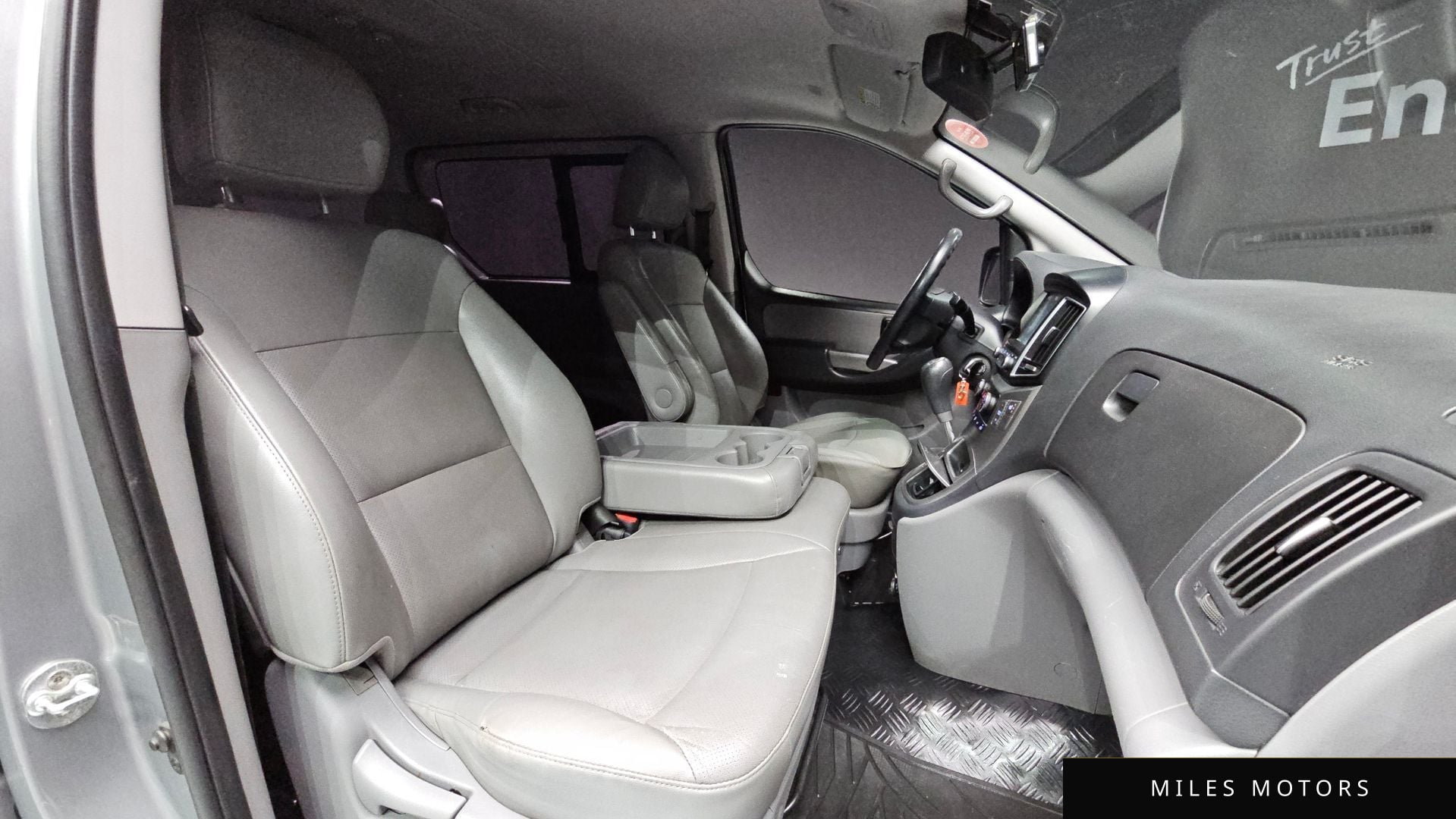 Hyundai Starex 2017 — миниатюра 10