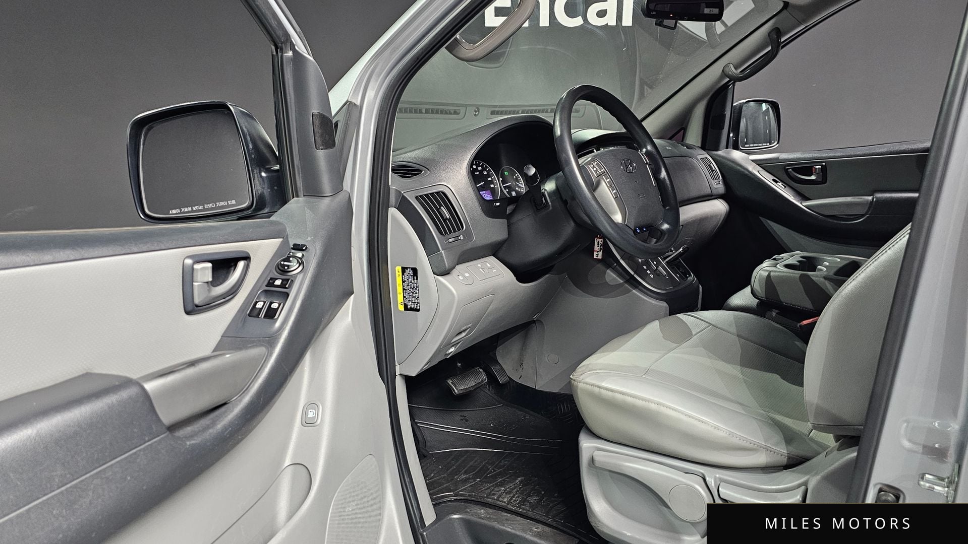 Hyundai Starex 2017 — миниатюра 11