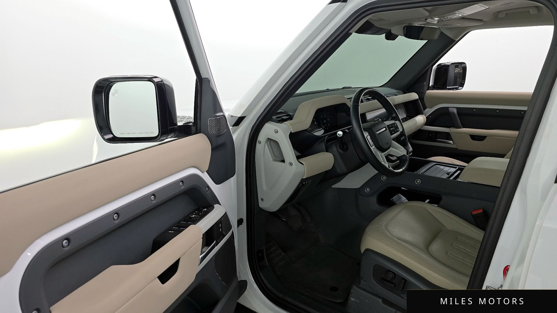 Land Rover Defender 2022 — миниатюра 10