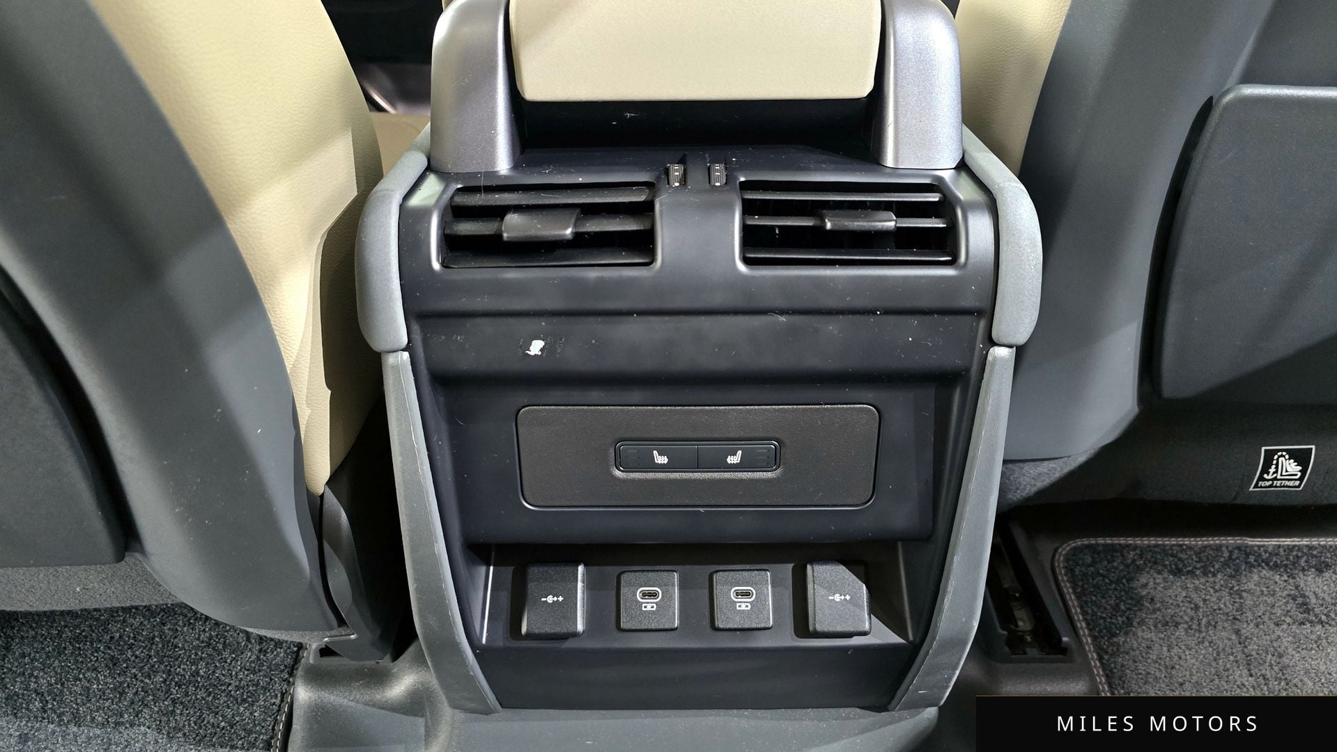 Land Rover Defender 2022 — миниатюра 19