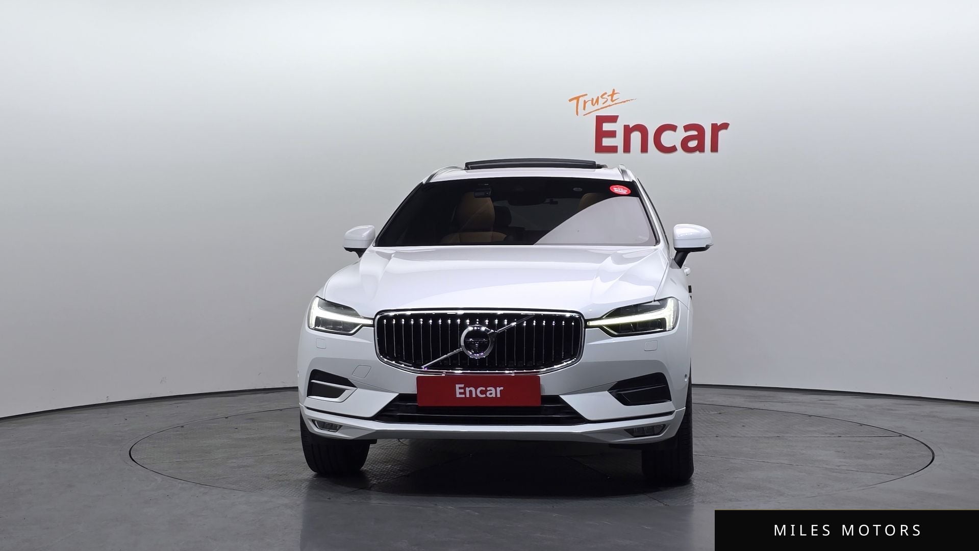 Volvo XC60 2019 — миниатюра 3