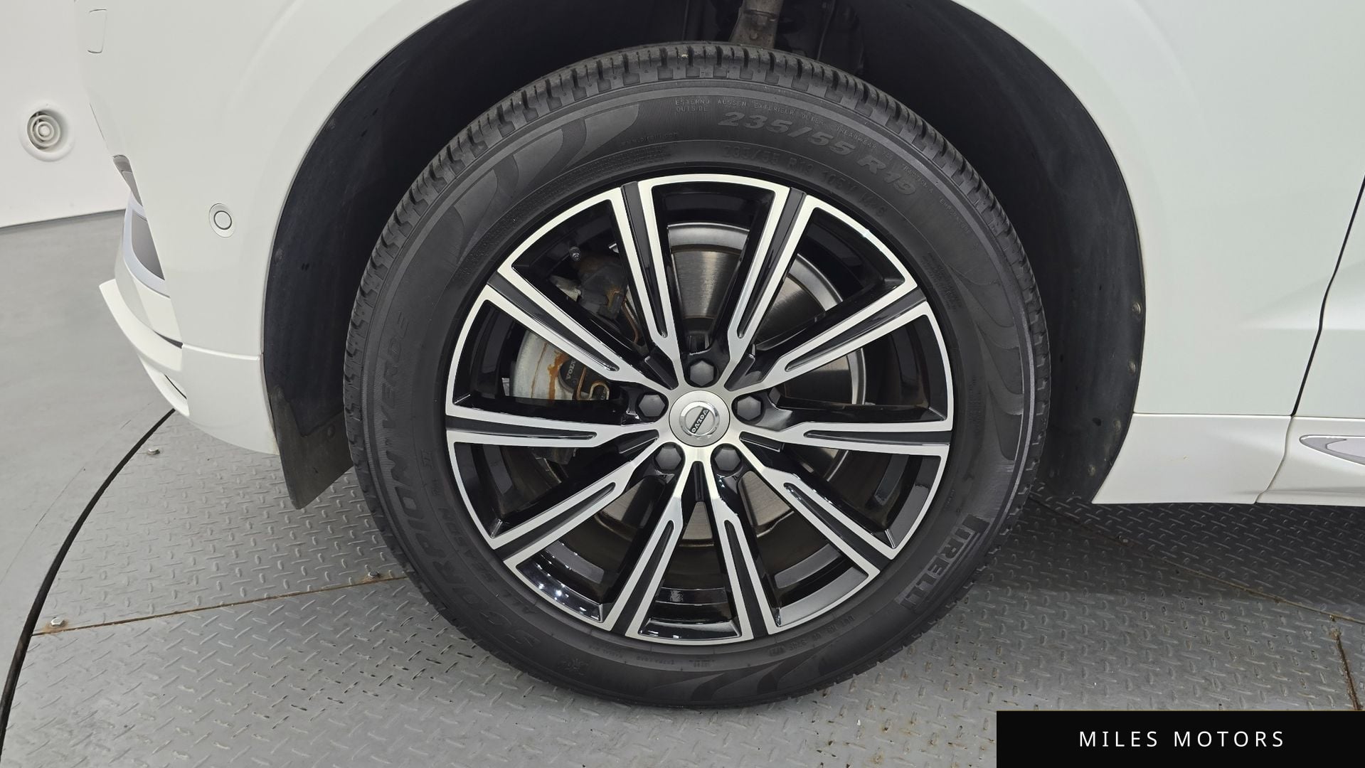 Volvo XC60 2019 — миниатюра 5