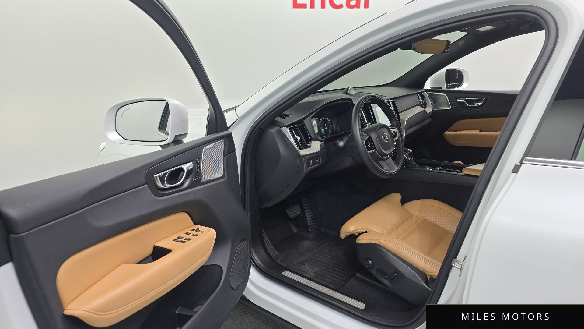 Volvo XC60 2019 — миниатюра 10
