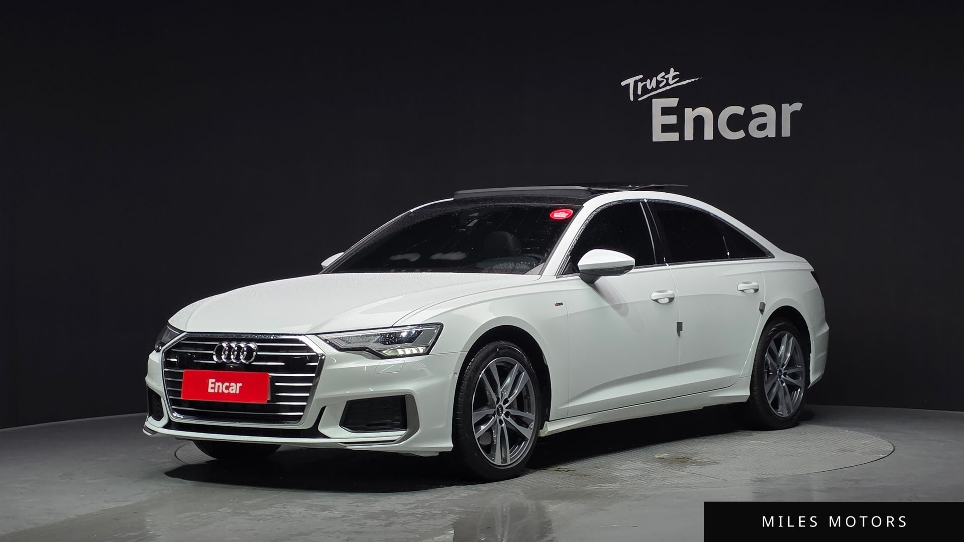 Audi A6 (C8) 2023 — фото 1 из 12
