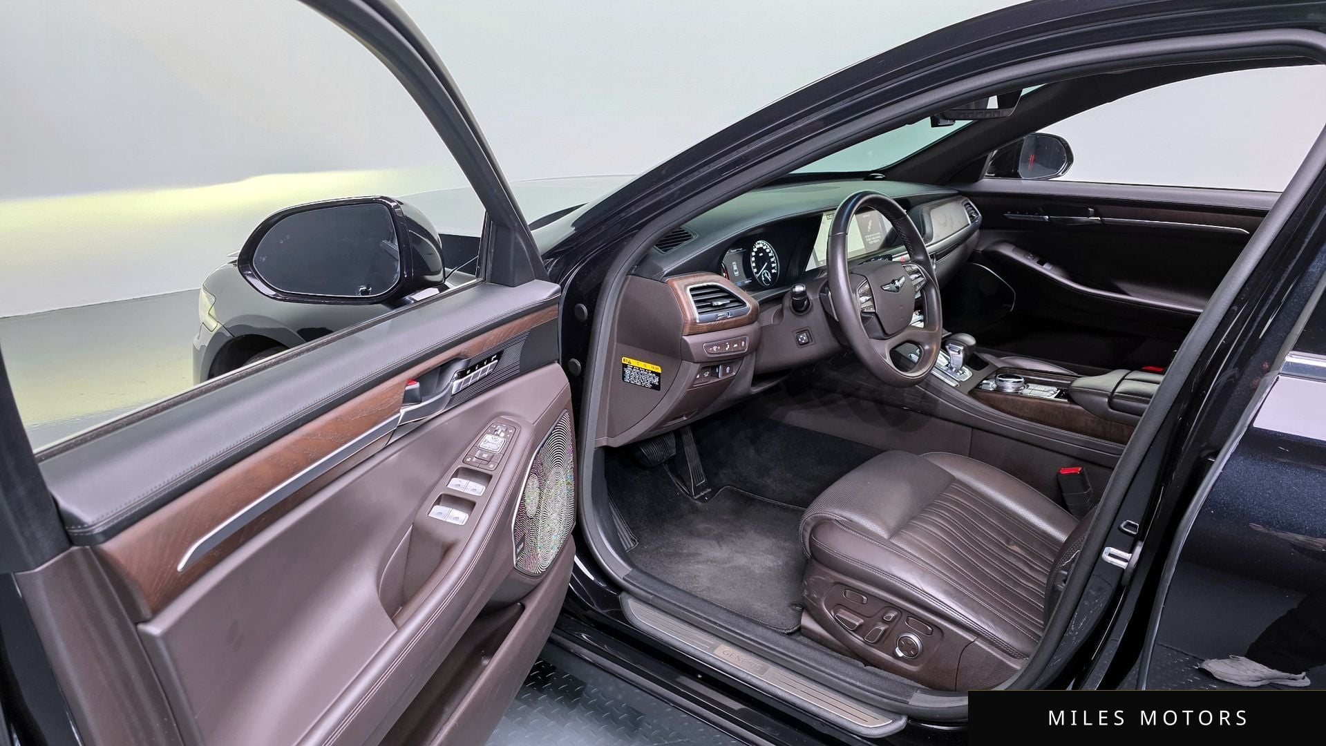 Genesis G90 2019 — миниатюра 11