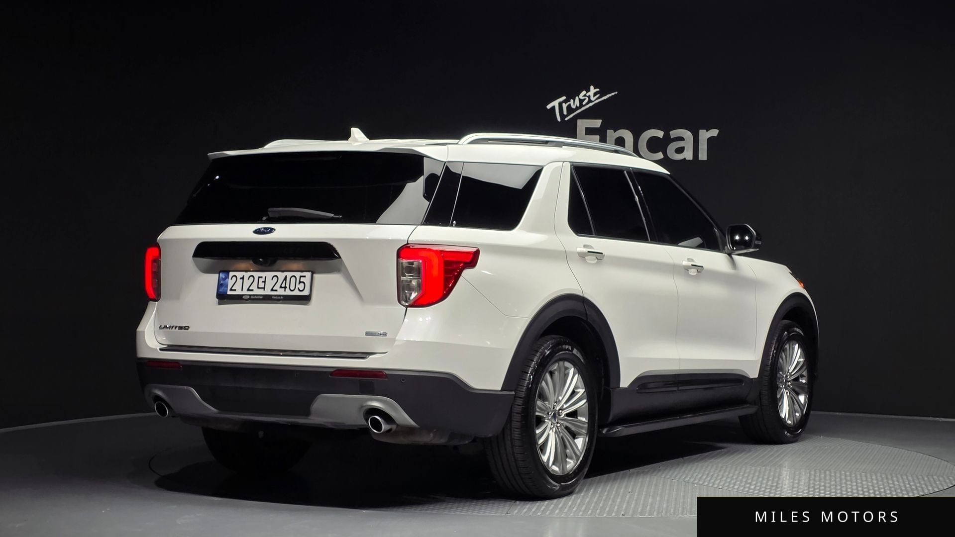 Ford Explorer 2020 — миниатюра 2