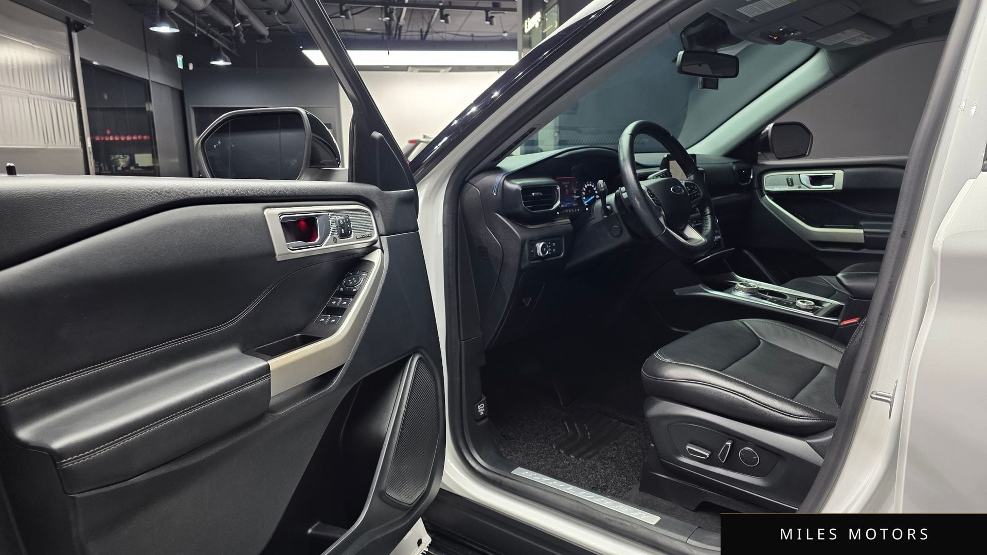 Ford Explorer 2020 — миниатюра 10
