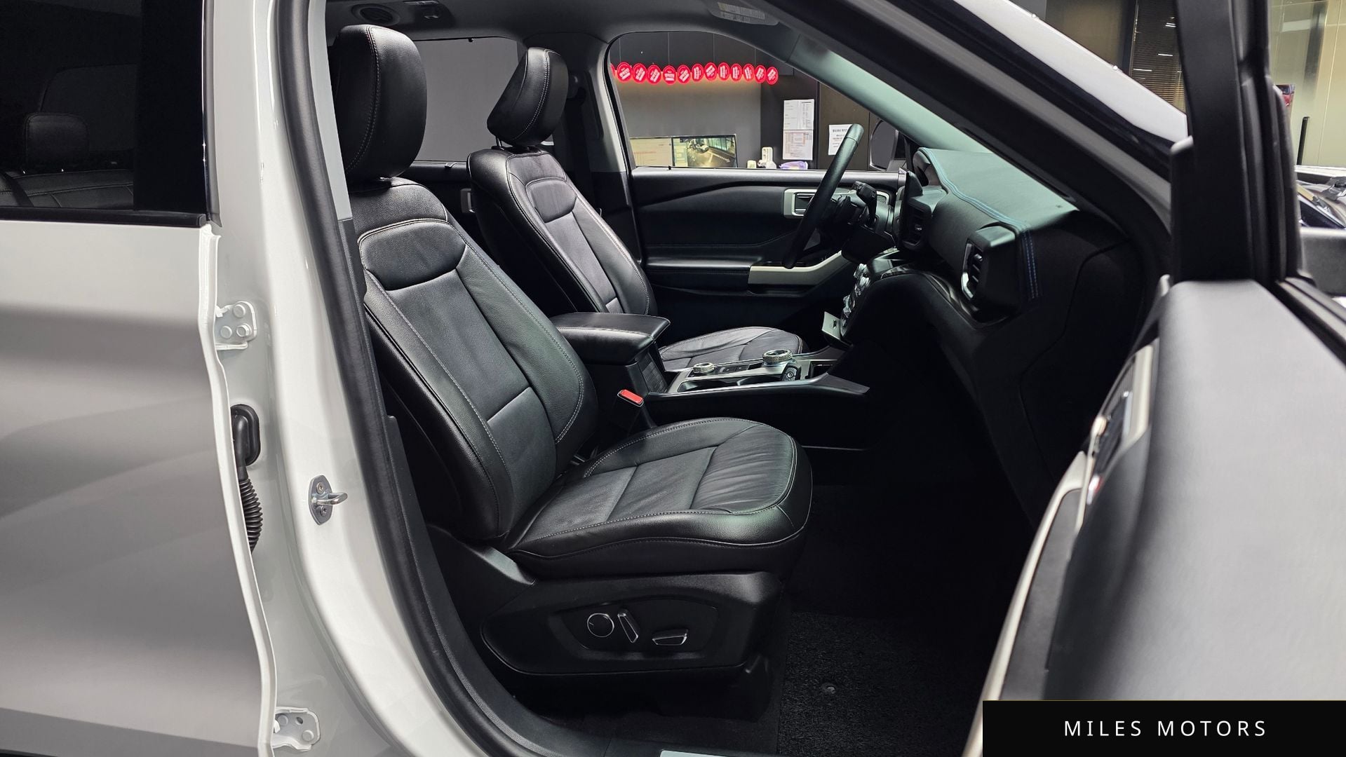 Ford Explorer 2020 — миниатюра 11