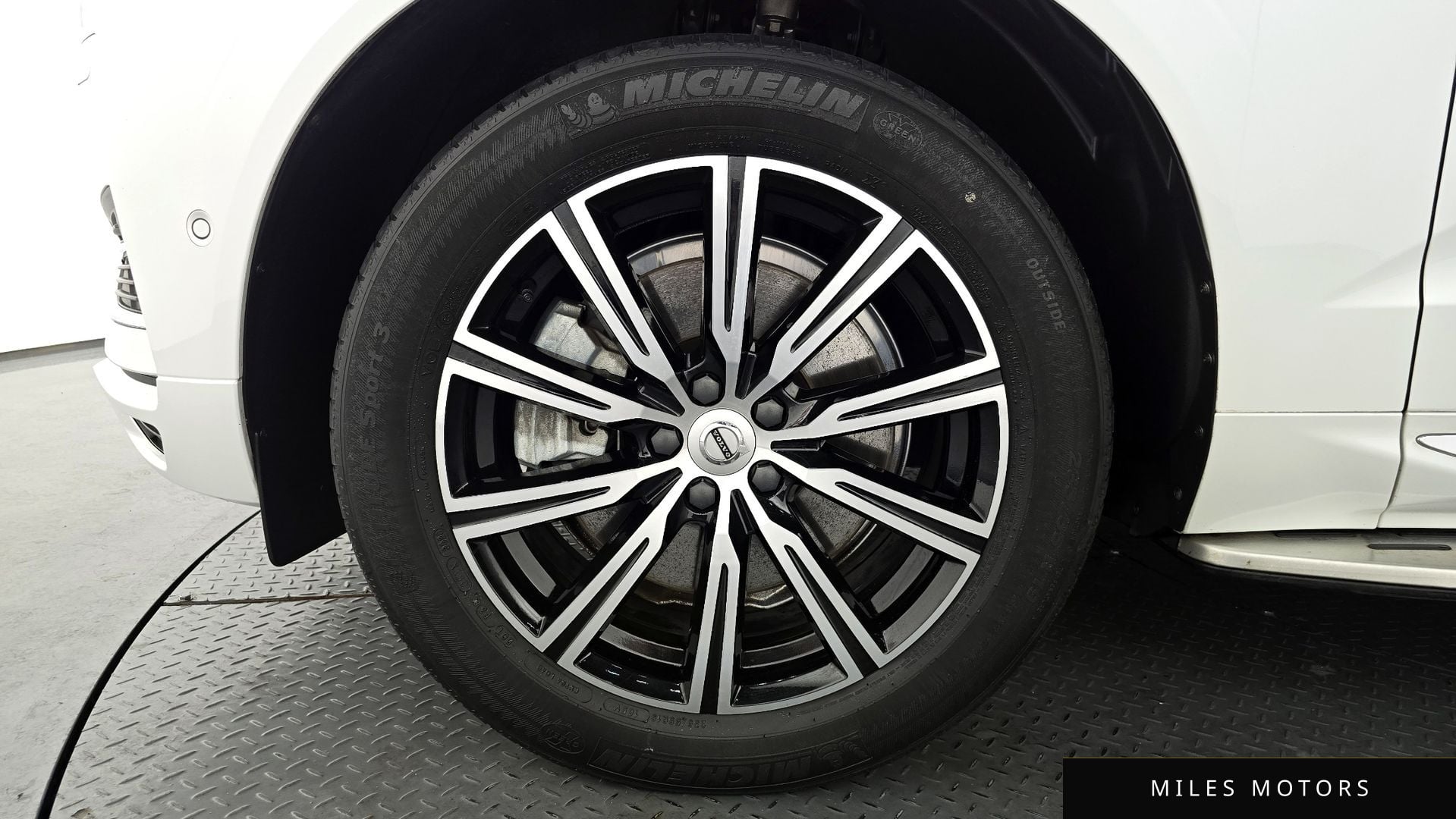 Volvo XC60 2021 — миниатюра 5