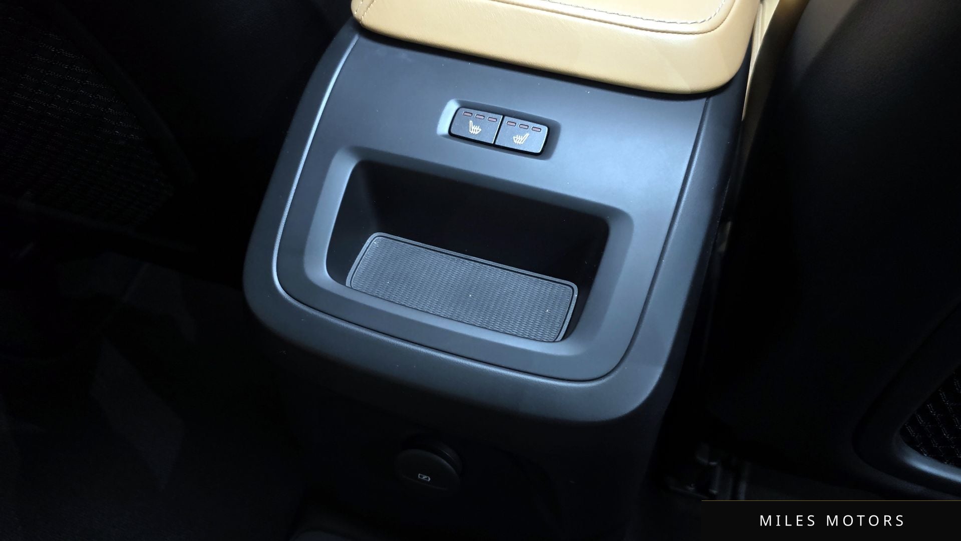 Volvo XC60 2021 — миниатюра 19