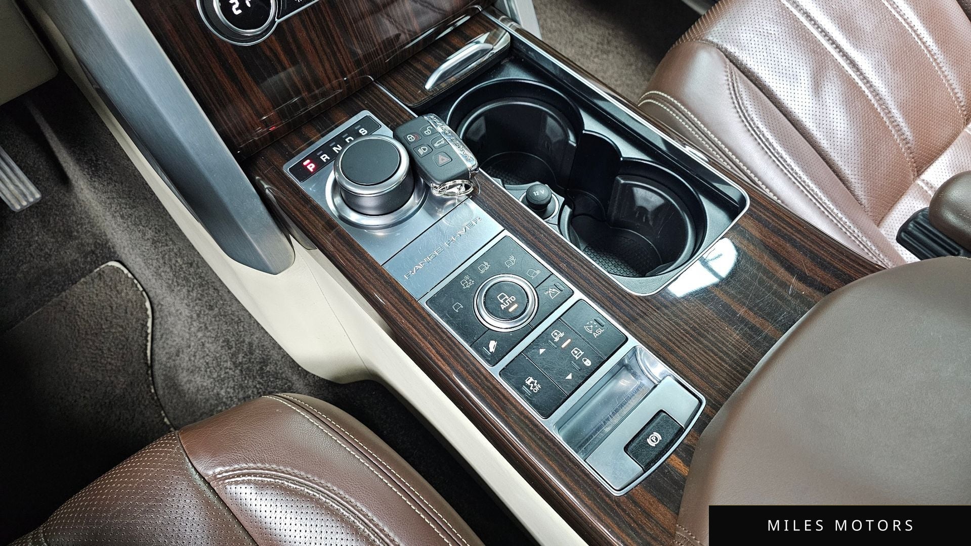 Land Rover 레인지로버 2015 — миниатюра 9