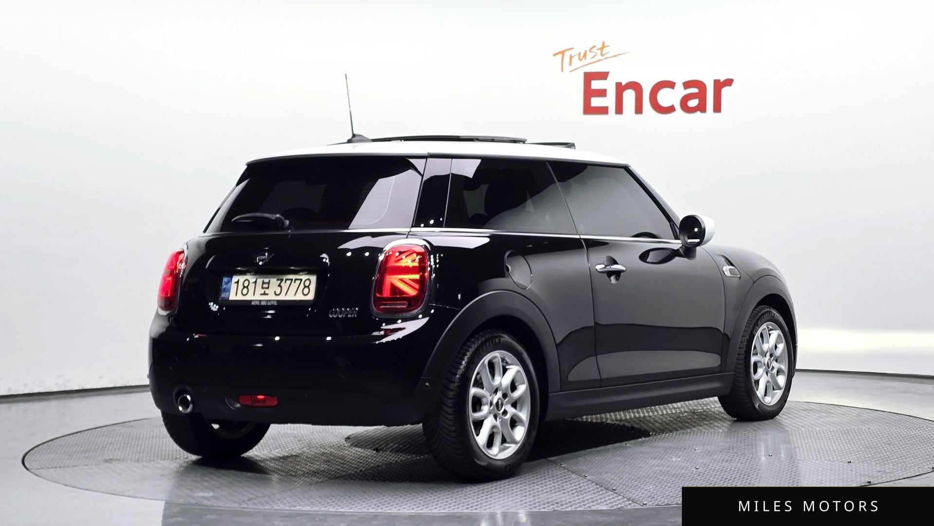 MINI Cooper 2021 — миниатюра 2