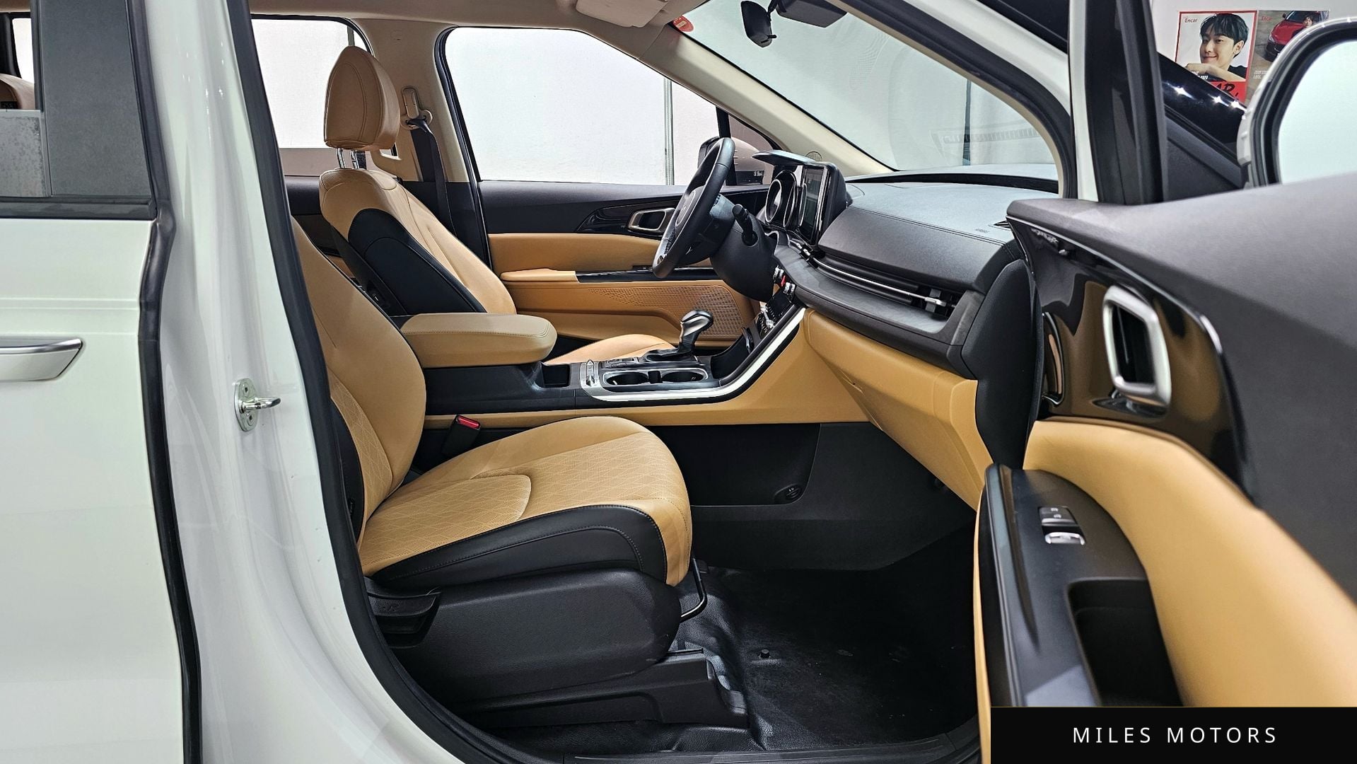 Kia Carnival 2023 — миниатюра 11