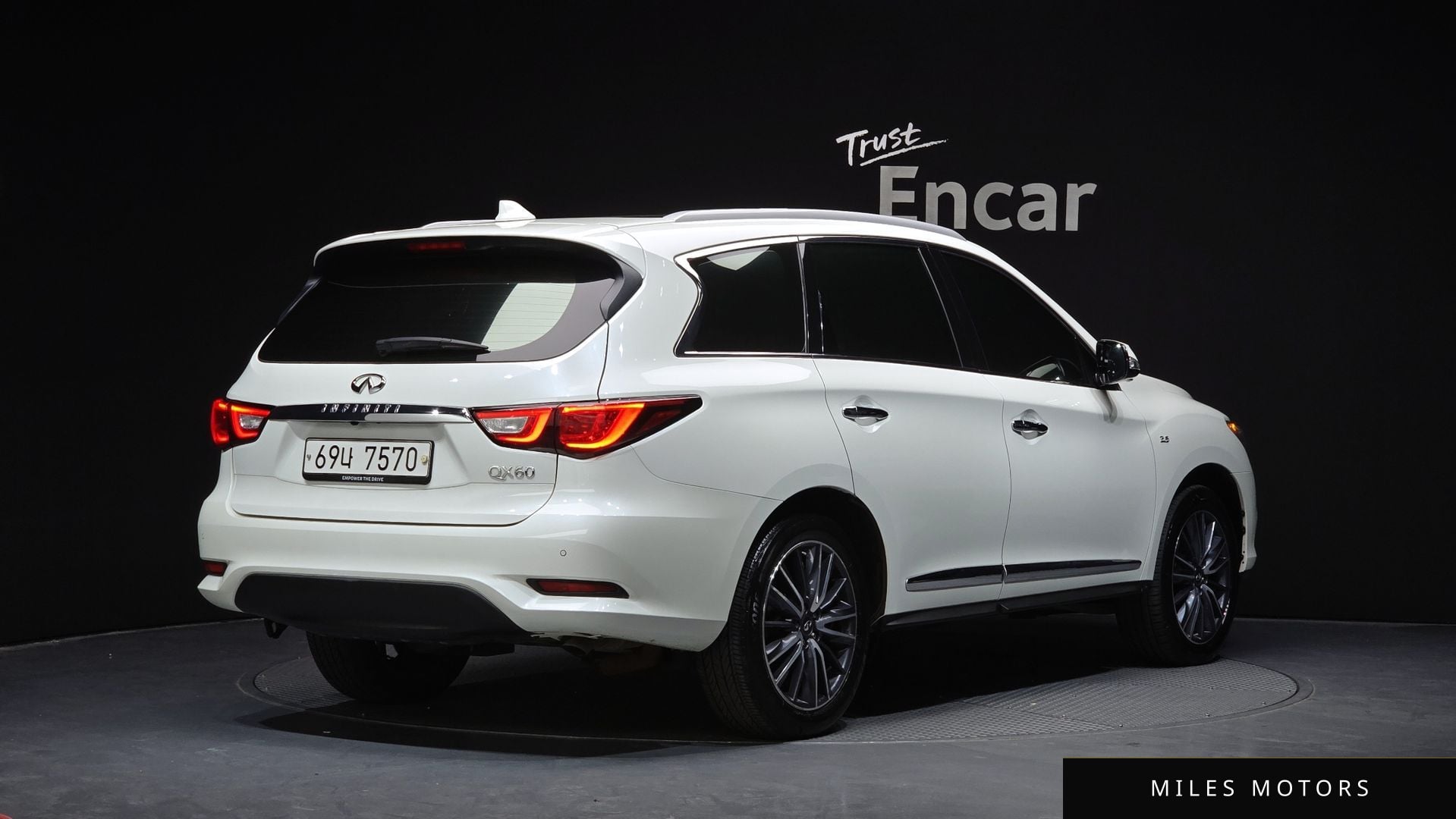 Infiniti QX60 2017 — миниатюра 2