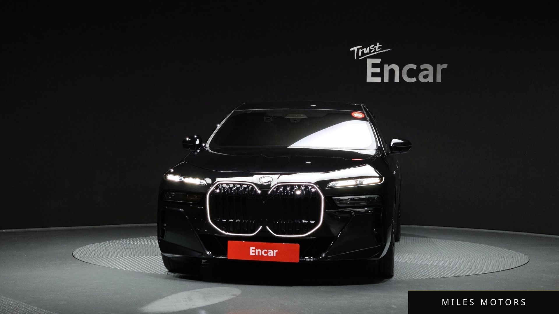 BMW 7 Series (G70) 2025 — миниатюра 3