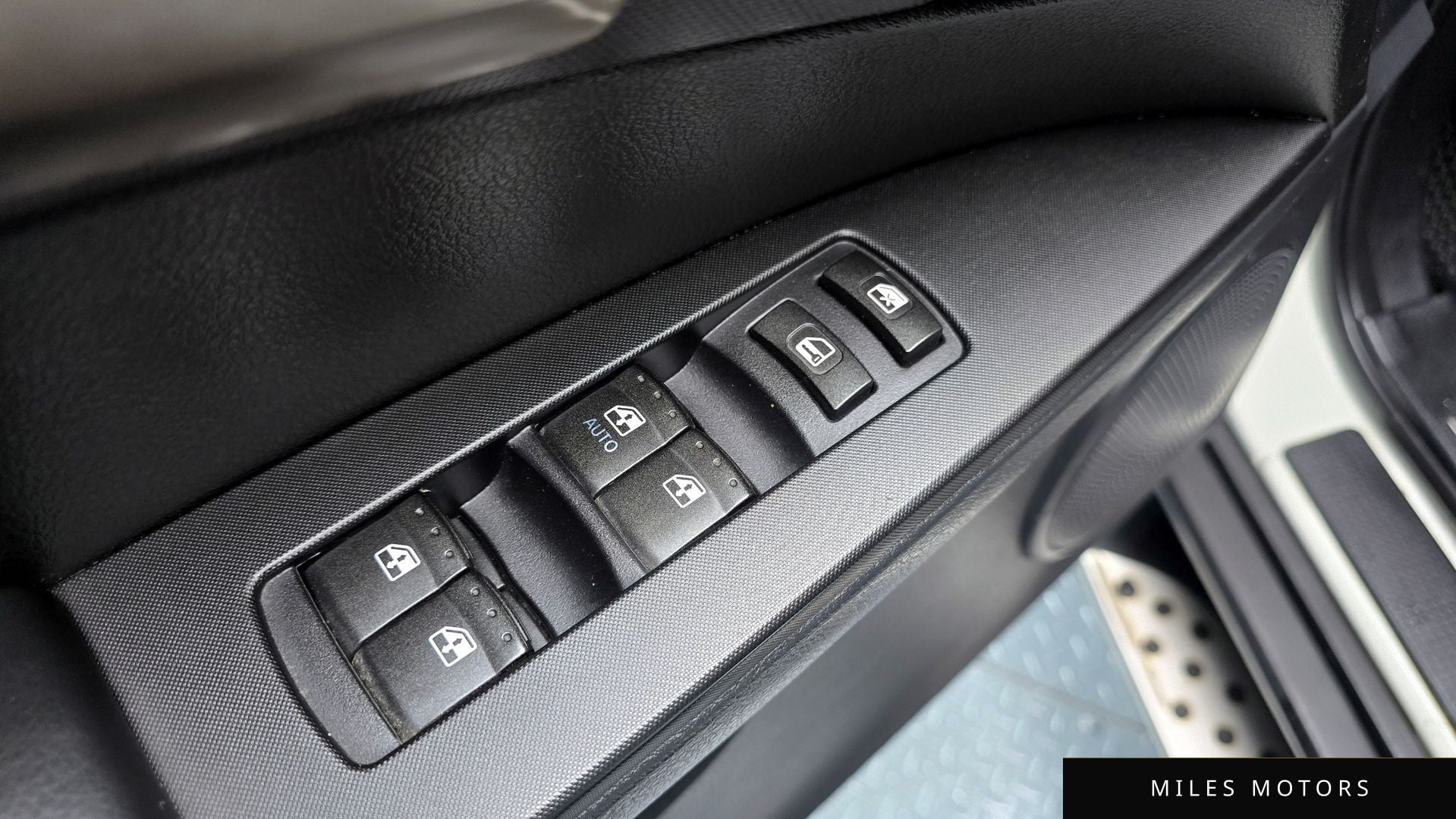 KG Mobility KORANDO 2015 — миниатюра 17