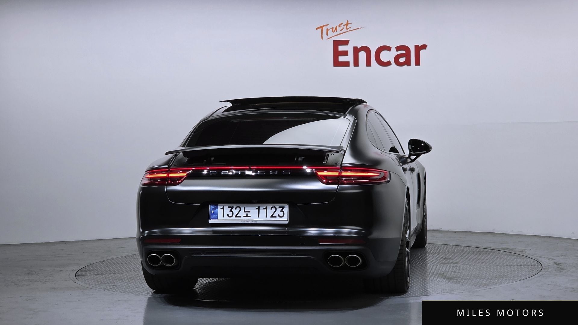 Porsche Panamera 2018 — миниатюра 4