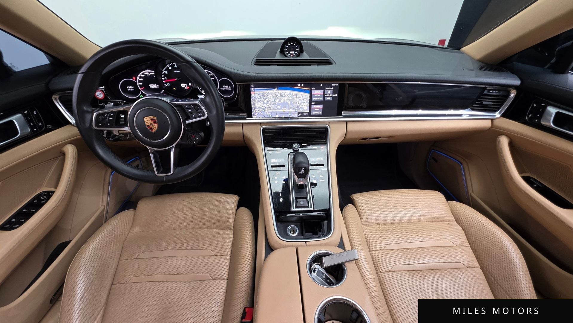 Porsche Panamera 2018 — миниатюра 7