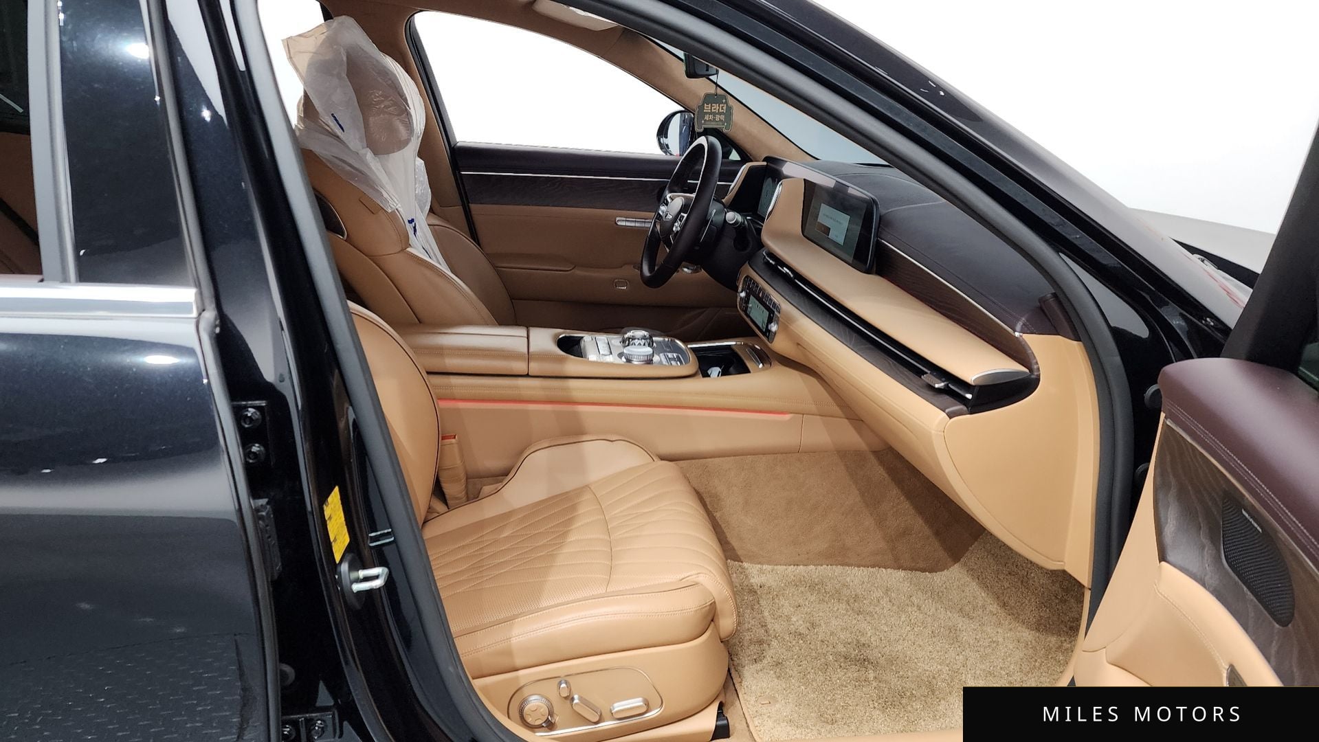 Genesis G90 (RS4) 2022 — миниатюра 11