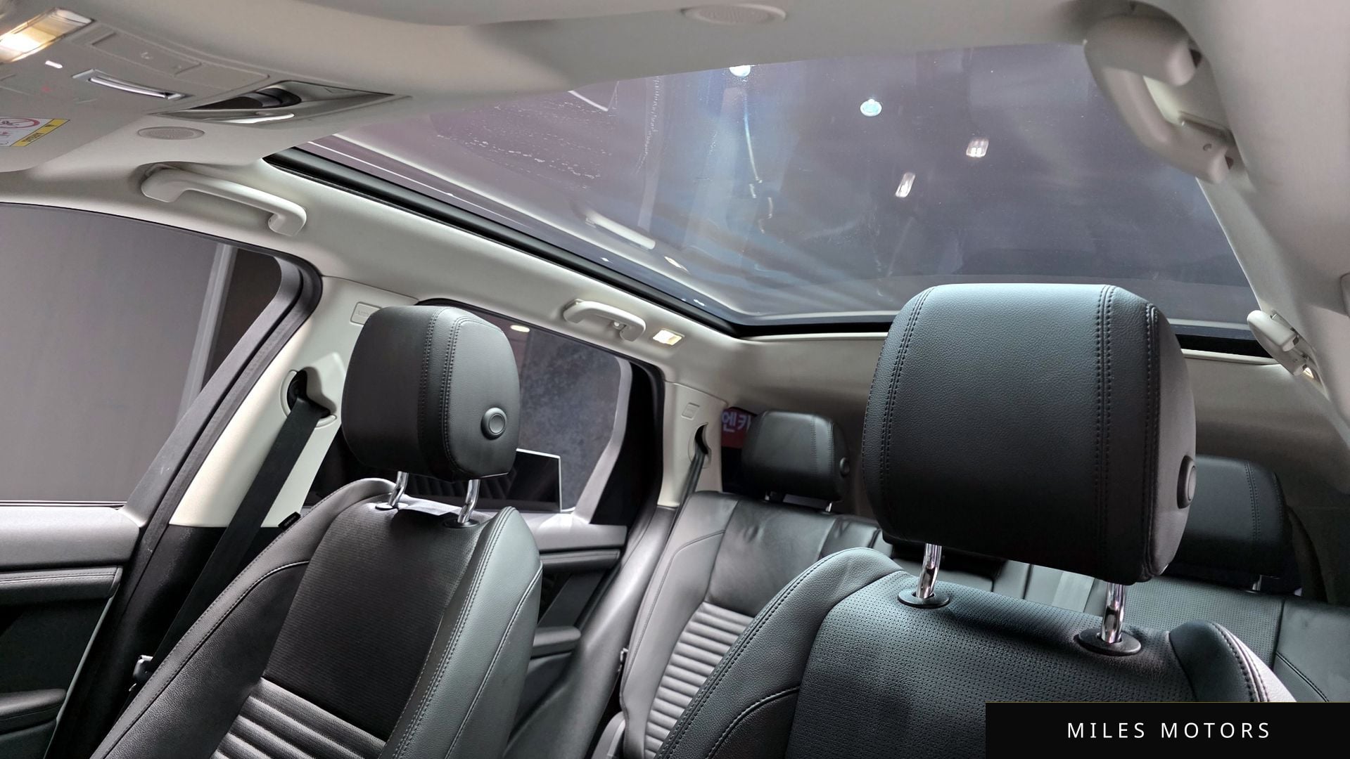 Land Rover Discovery Sport 2023 — миниатюра 19