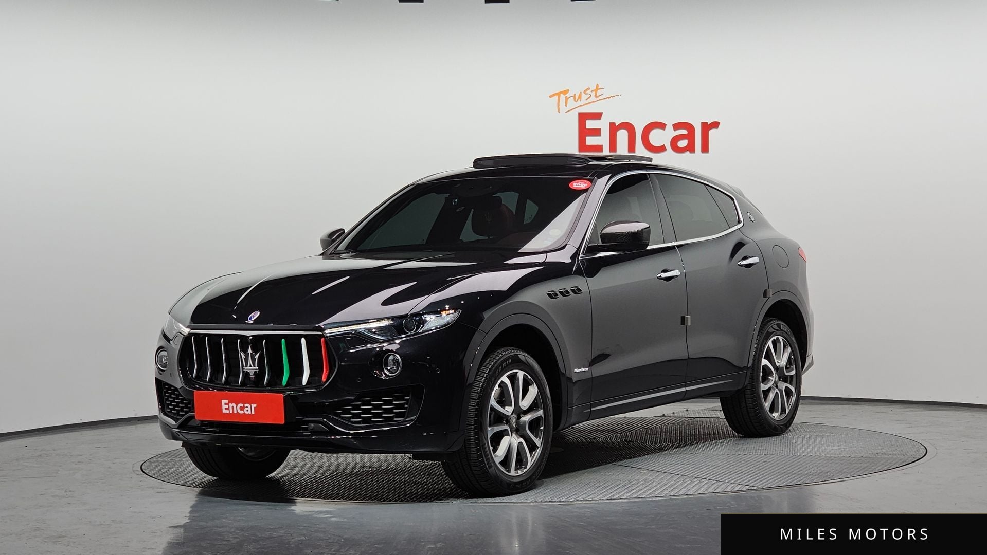 Maserati Levante 2018 — фото 1 из 12
