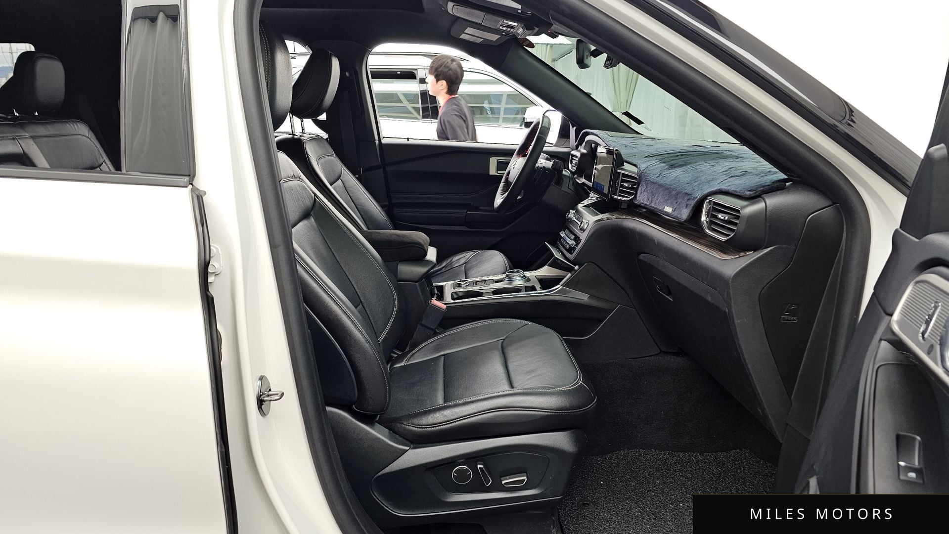 Ford Explorer 2020 — миниатюра 11