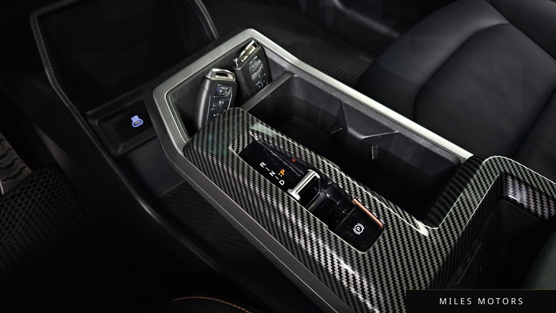 KG Mobility 토레스 EVX 2024 — миниатюра 9