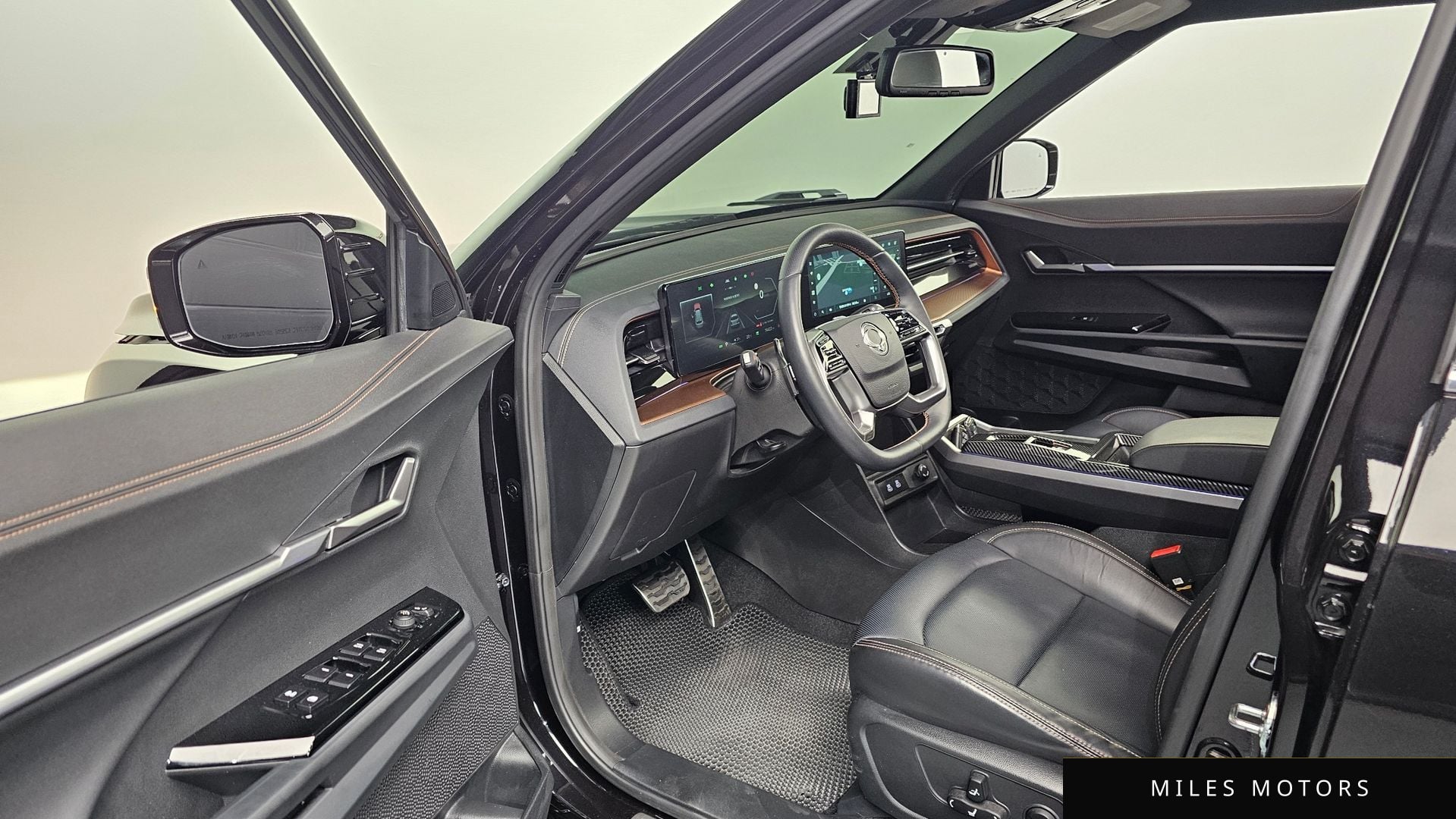 KG Mobility 토레스 EVX 2024 — миниатюра 10
