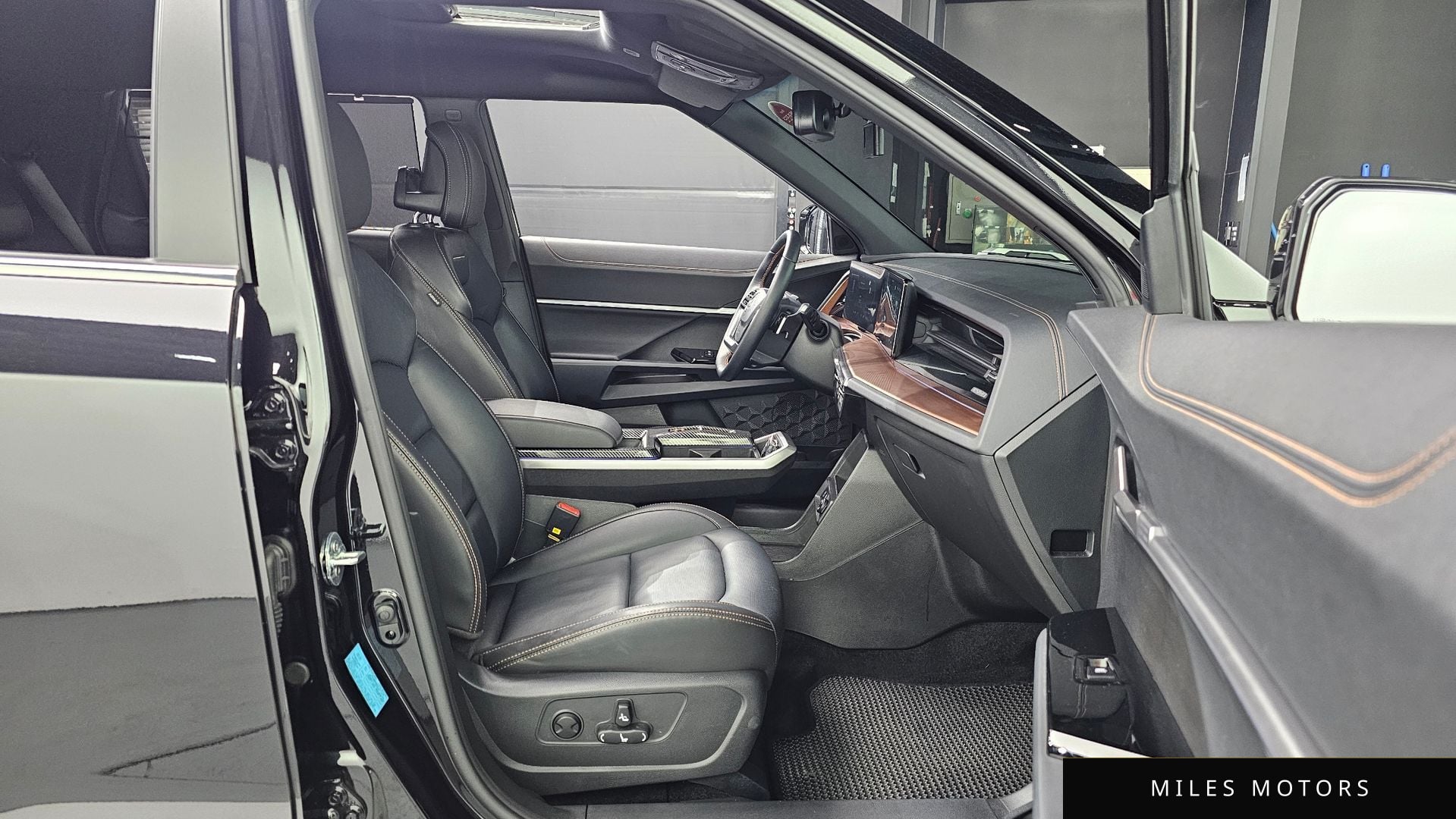 KG Mobility 토레스 EVX 2024 — миниатюра 12