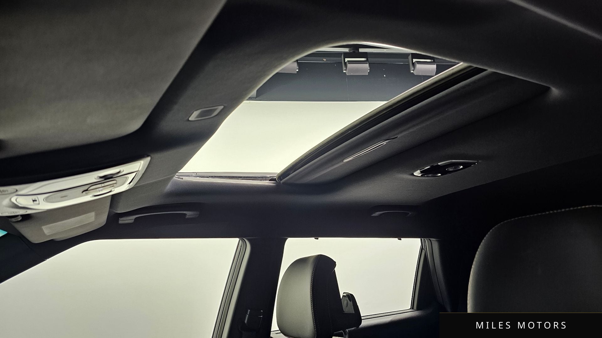 KG Mobility 토레스 EVX 2024 — миниатюра 19