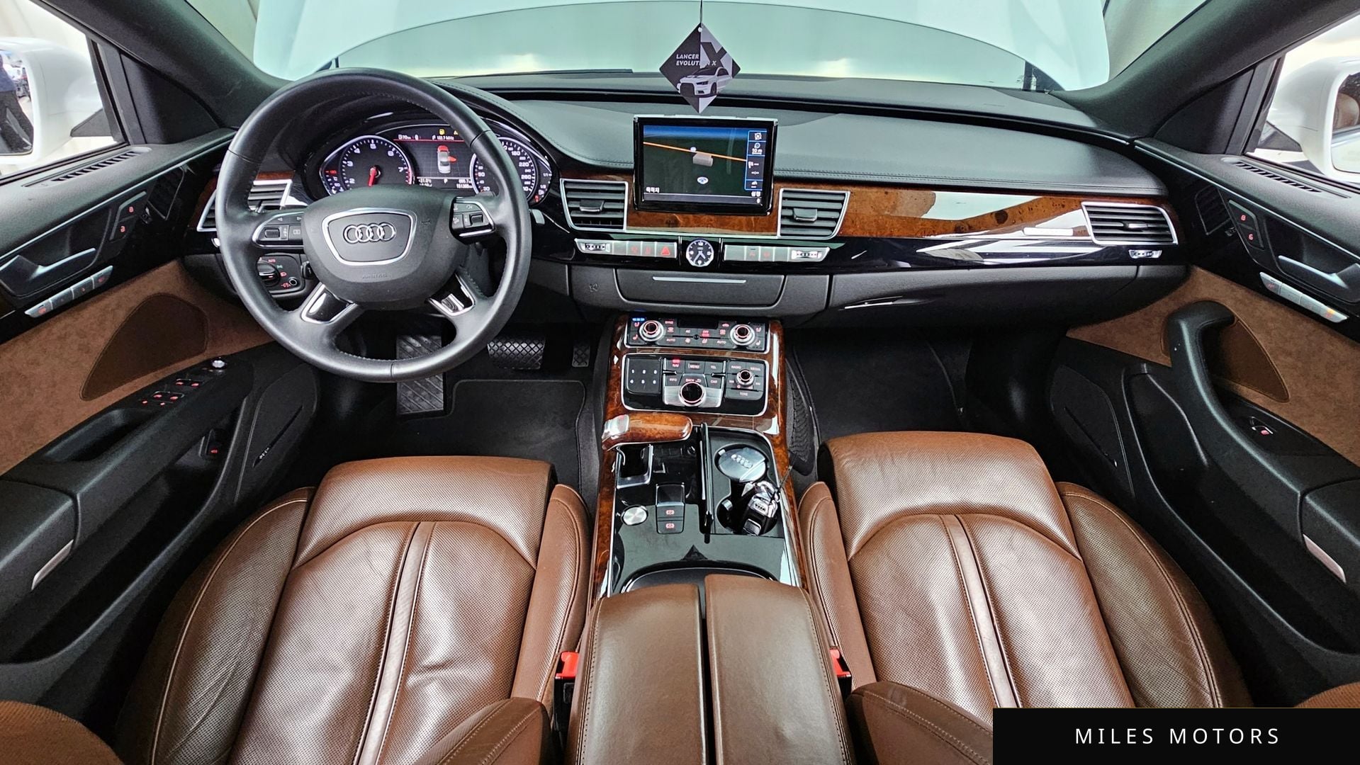 Audi A8 2012 — миниатюра 7