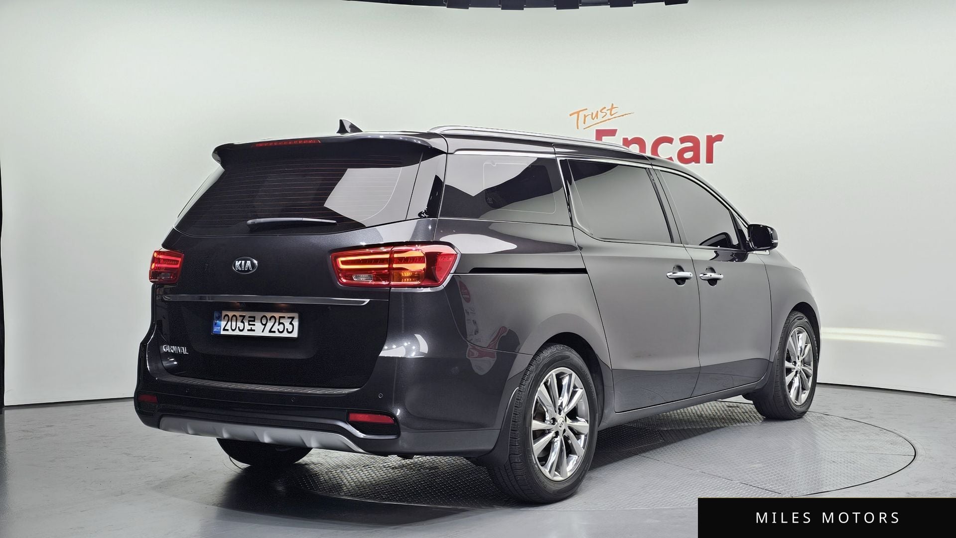 Kia Canival 2020 — миниатюра 2