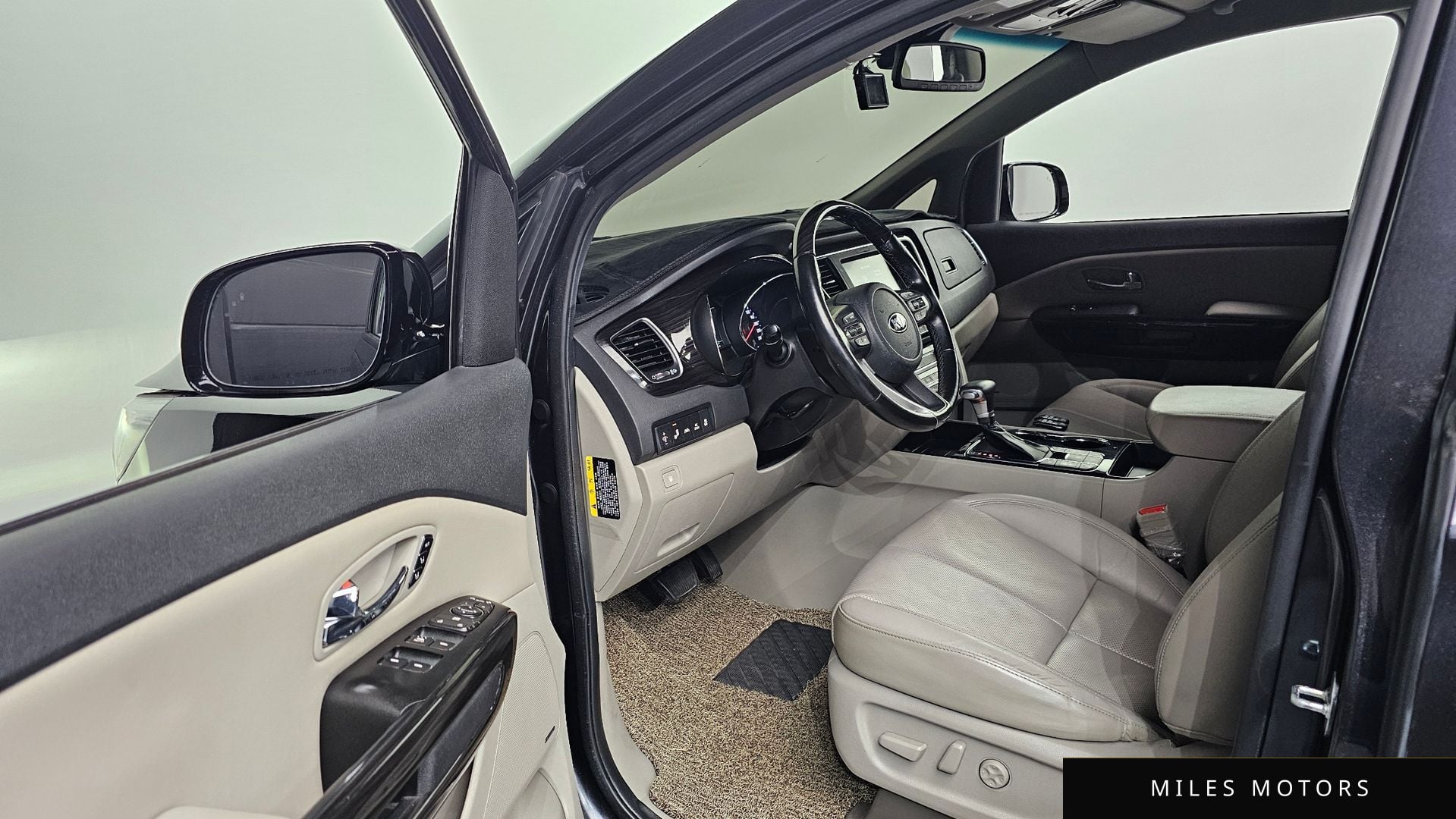Kia Canival 2020 — миниатюра 10